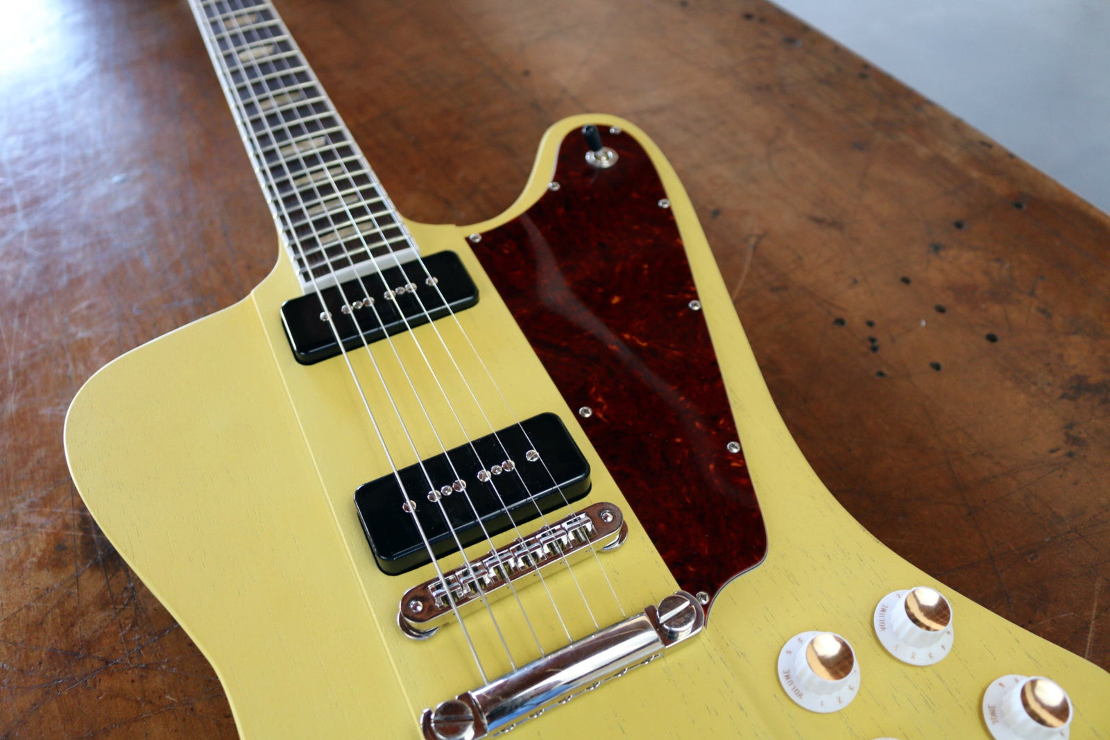 Kauer Guitars Banshee Express - TV Yellow - #301