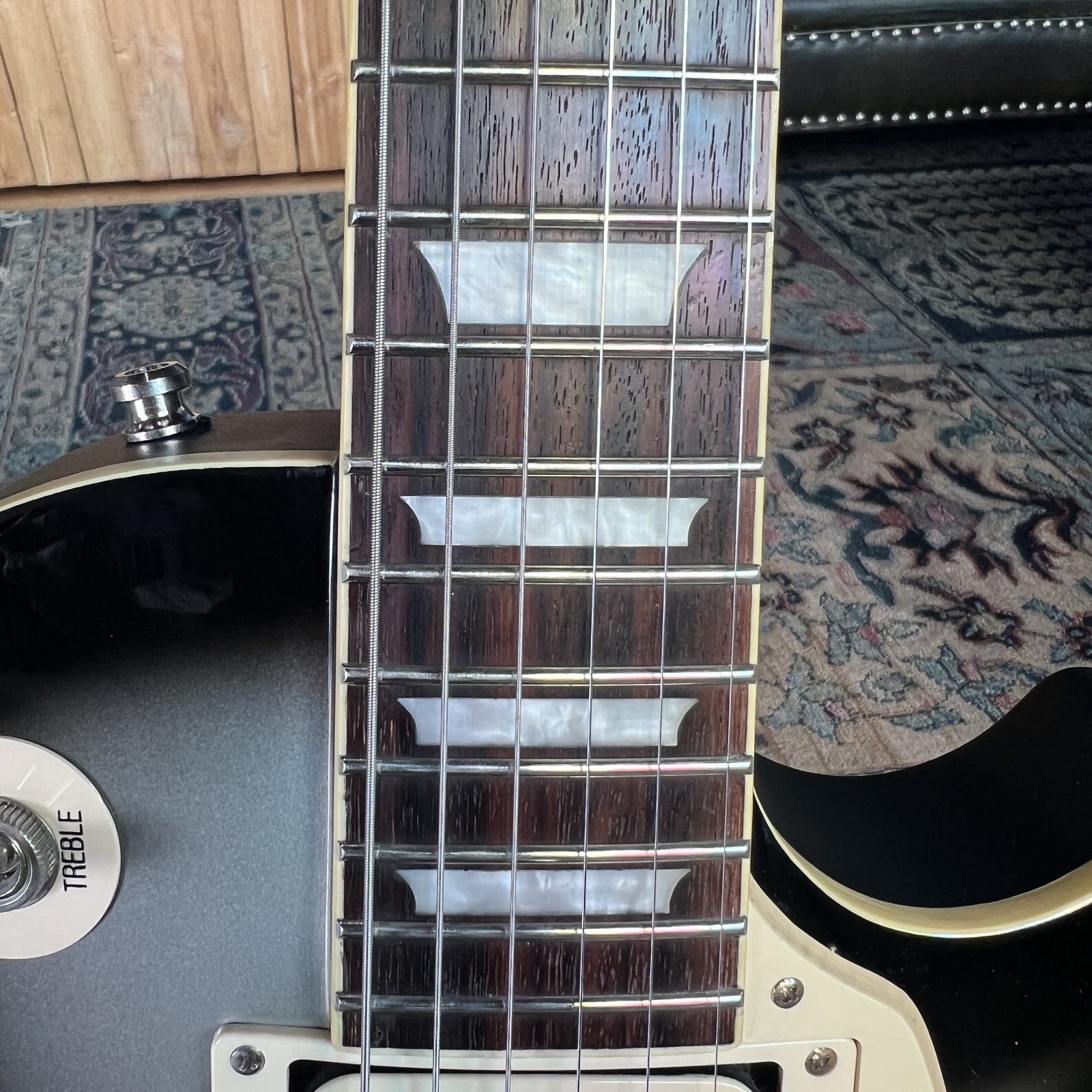 2014 Epiphone Les Paul Traditional Pro in Silverburst | Includes Hardshell Case