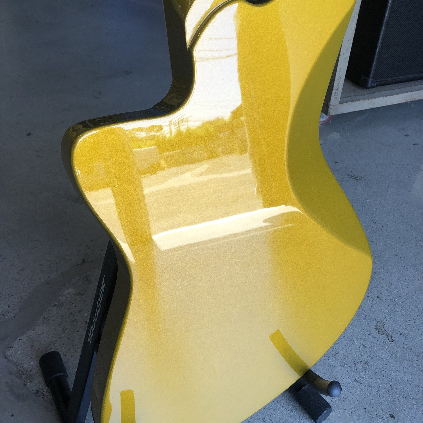 Rivolta Guitars Mondata II HB - Capo Gold