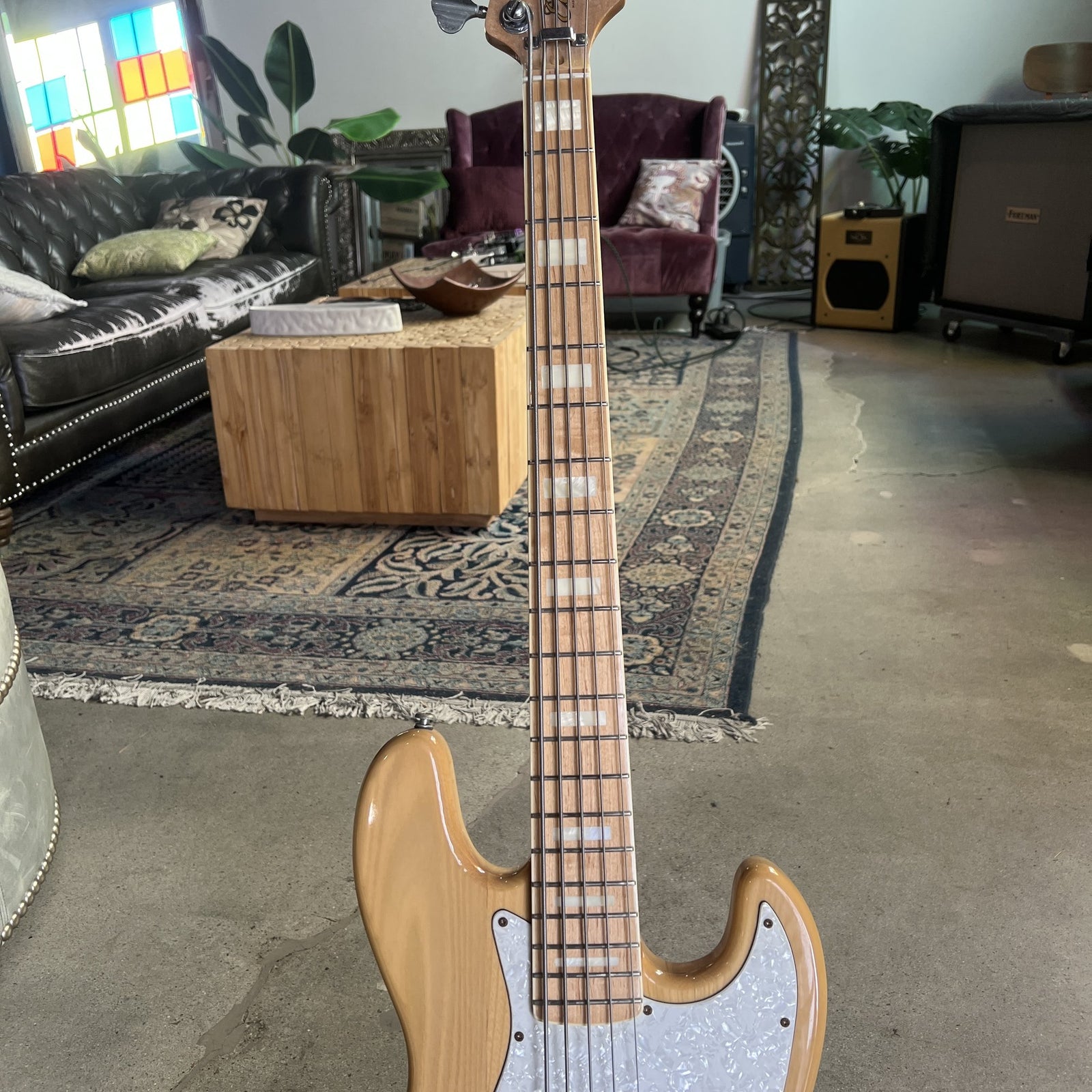 Certain Bass Elita Model 500 - 5 String J-Style
