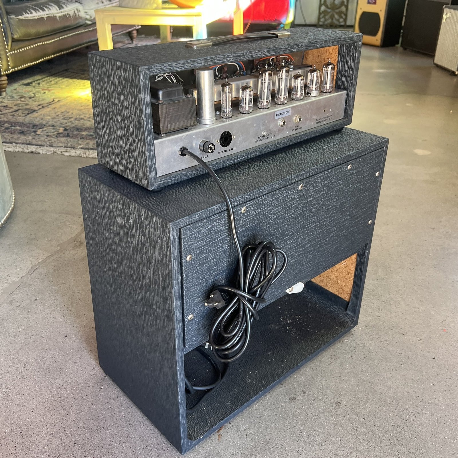 1965 Danelectro DM25 Guitar Amplifier - Head / Cabinet