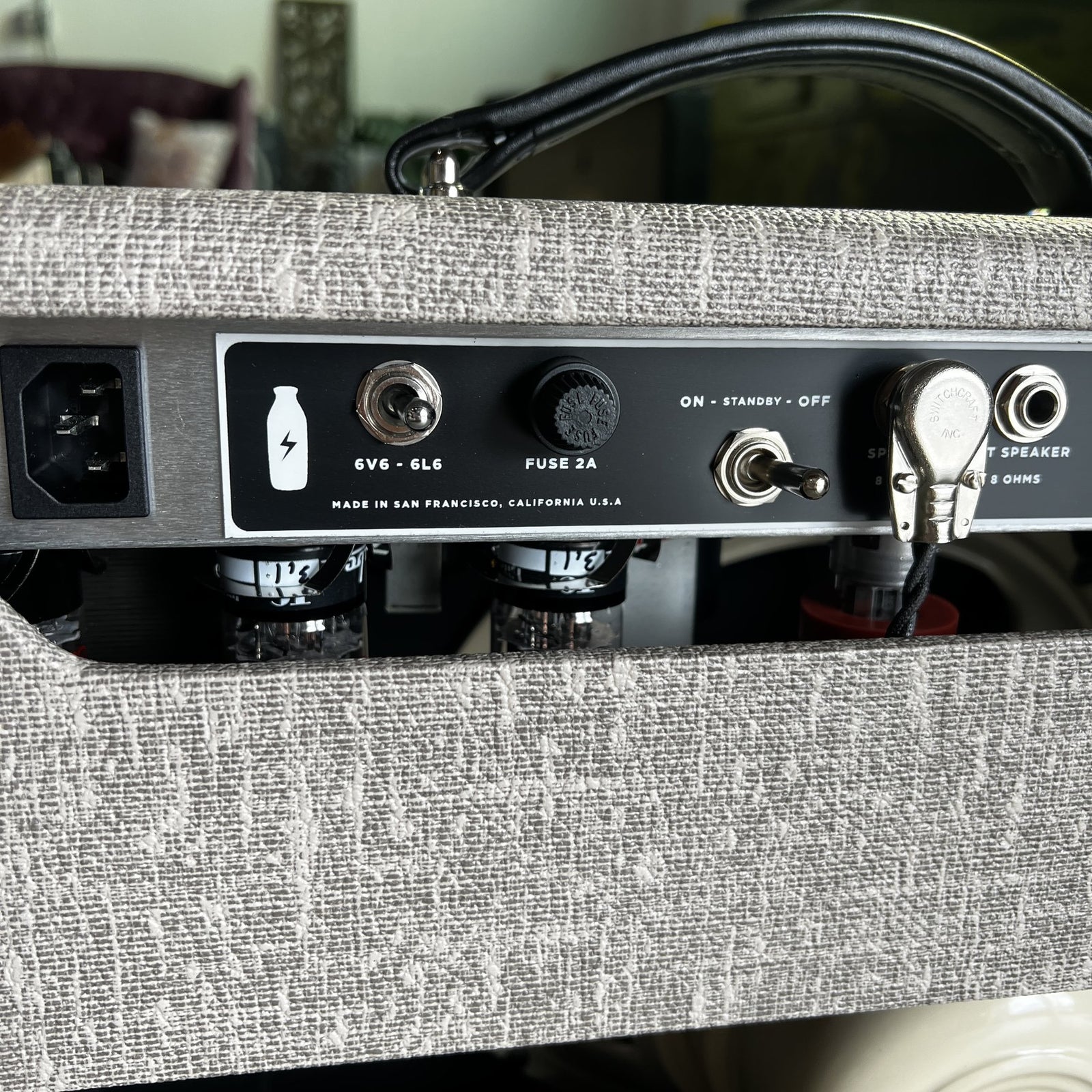 Milkman Sound 20W Creamer, Two Tone Black, Fane A60