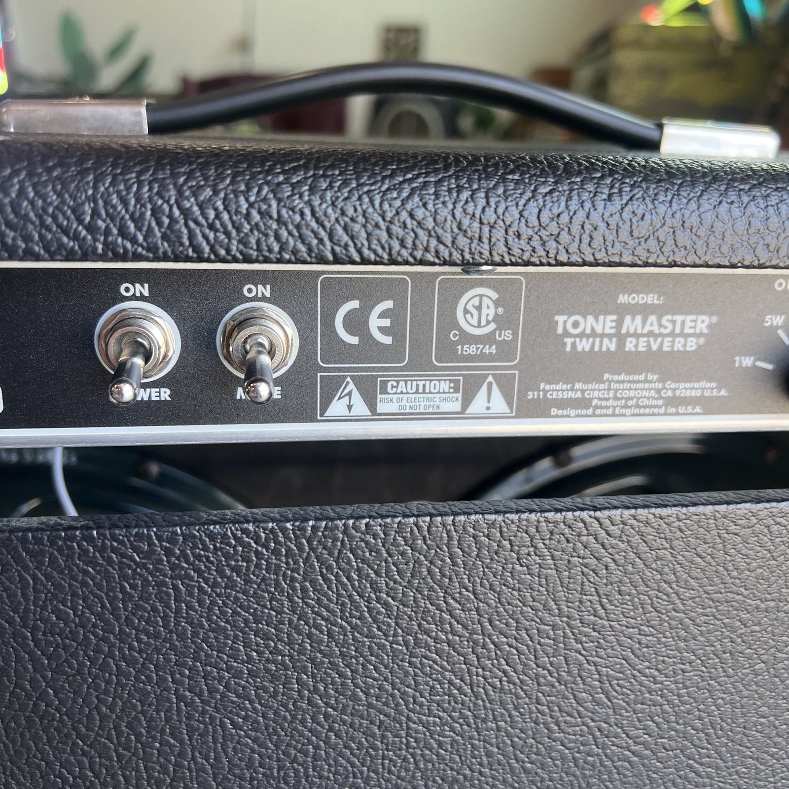 Fender Tone Master Twin Reverb 2x12" 200-Watt Guitar Combo Amp - Black (Excellent Condition)