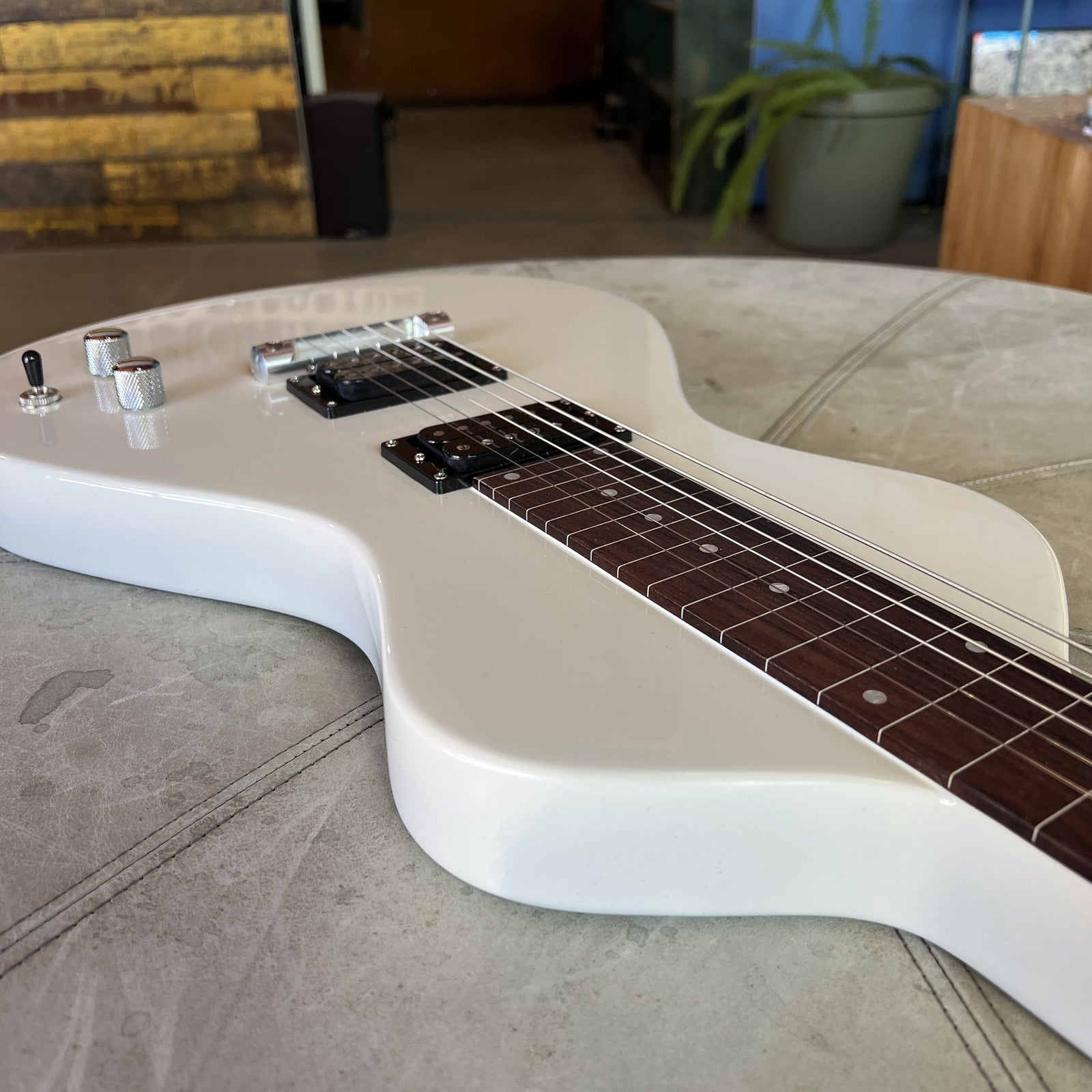 Asher Electro Hawaiian Junior Lap Steel Guitar - Antique White | Cottonwood Music Emporium