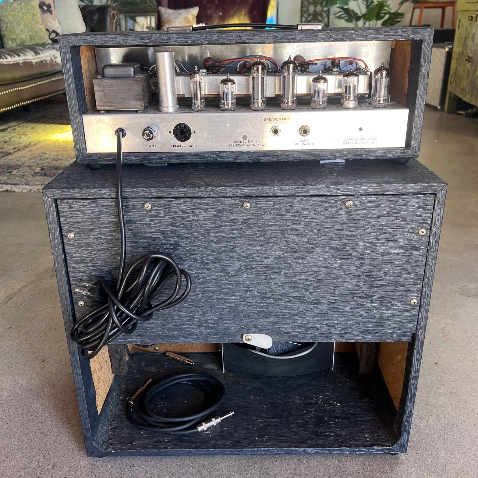 1965 Danelectro DM25 Guitar Amplifier - Head / Cabinet