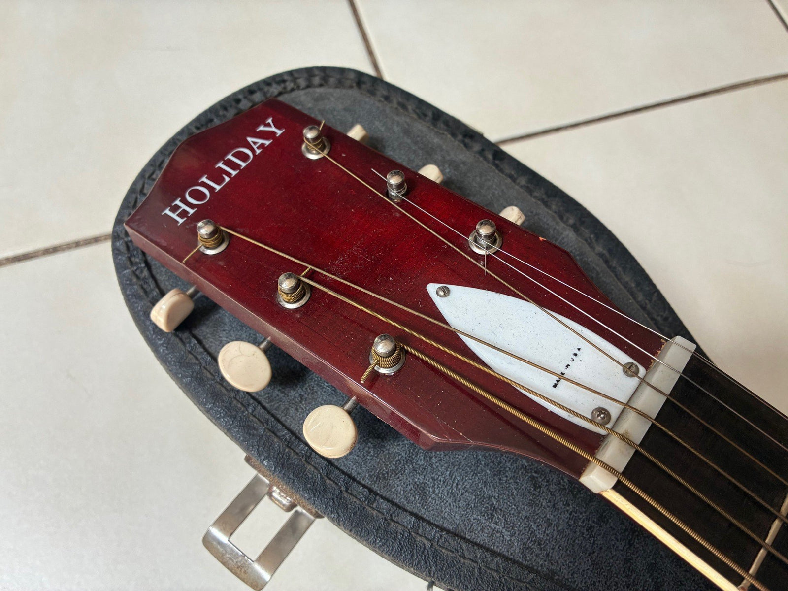 Vintage Harmony Holiday Rocket Electric Guitar w/ Dearmond Gold FoilPickups