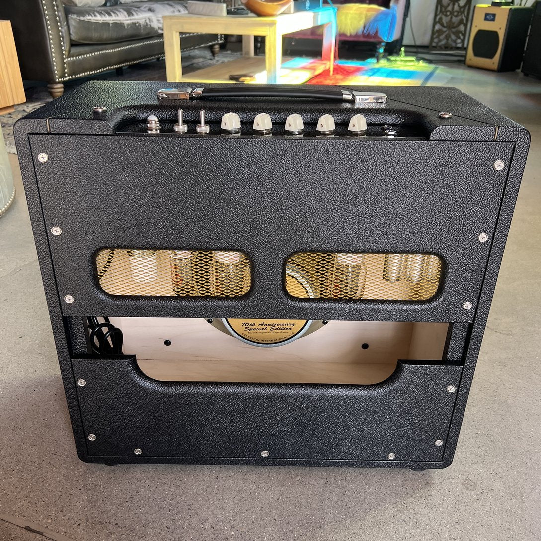 Divided by 13 BTR 23 Combo - Black Bronco Tolex / Black