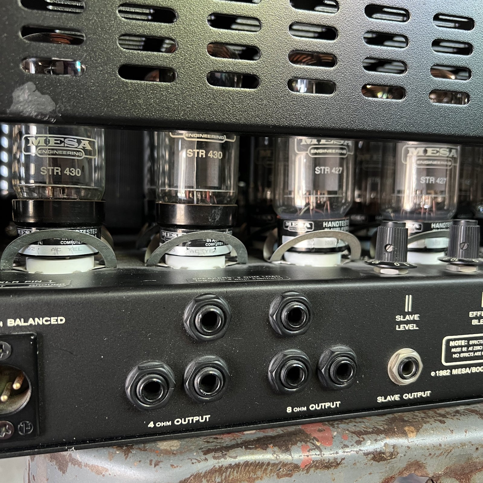 Mesa/Boogie Bass 400+ Rackmount Tube Bass Amplifier (Excellent Condition)