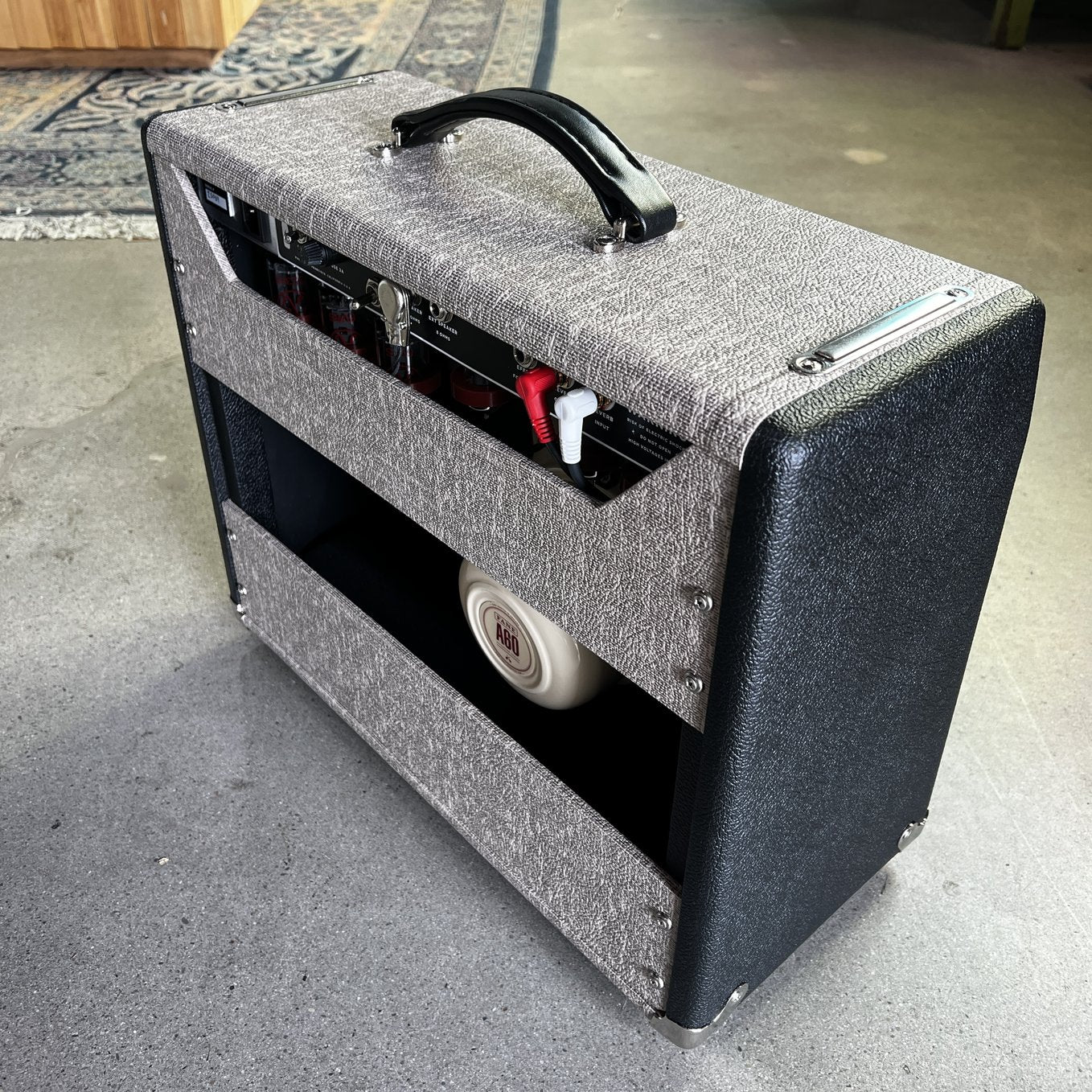 Milkman Sound 20W Creamer, Two Tone Black, Fane A60