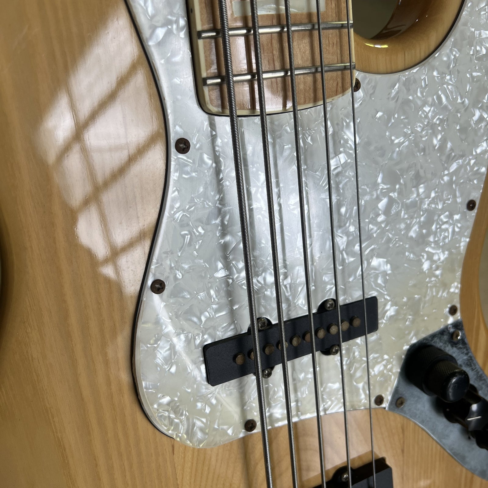 Certain Bass Elita Model 500 - 5 String J-Style