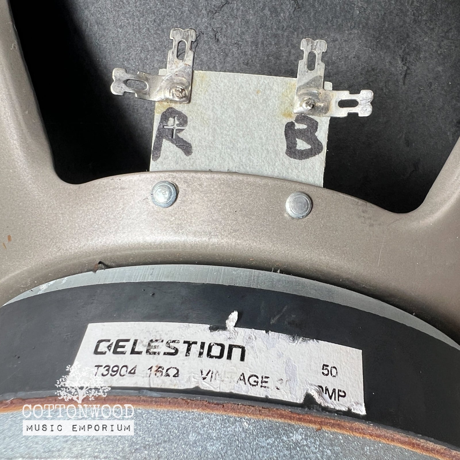 UK-Made Celestion G12 Vintage 30 Guitar Speaker – 16 Ohm (T3904, Original 444 Cone)