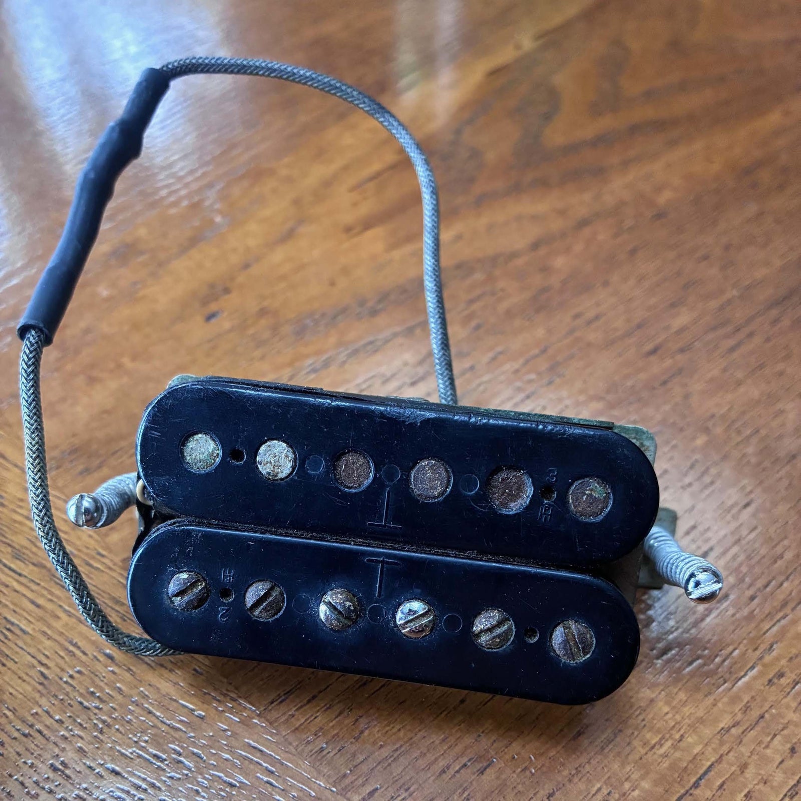 Vintage Late 1960s Gibson Humbucker Set (Matched Pair) – 7.7k-7.9k Output w/ Original M-8 Ring