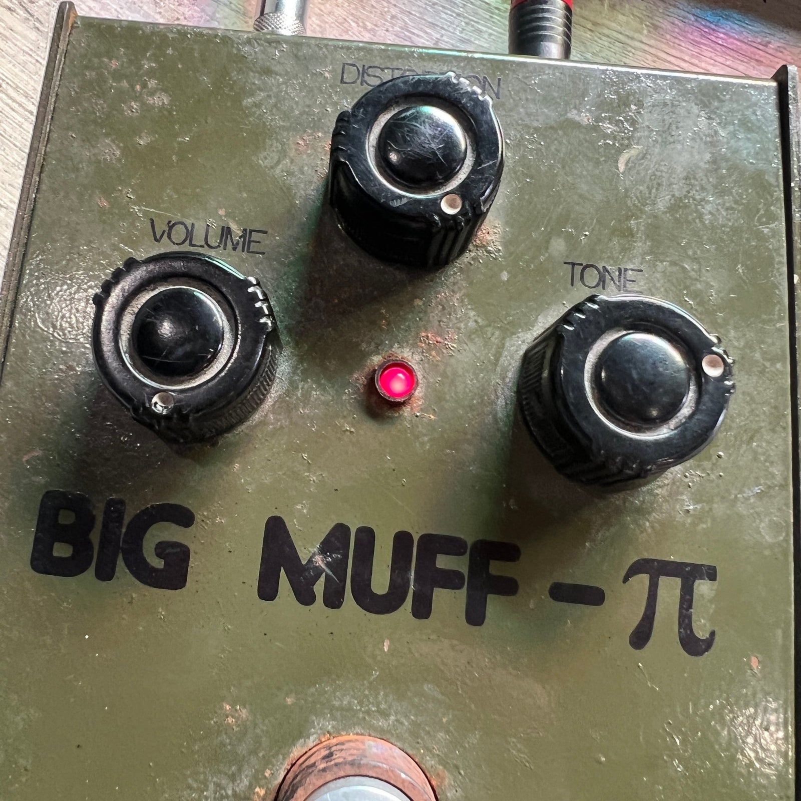 Vintage Electro-Harmonix Sovtek Big Muff Pi V7 "Green Russian" Bubble Font Fuzz Pedal