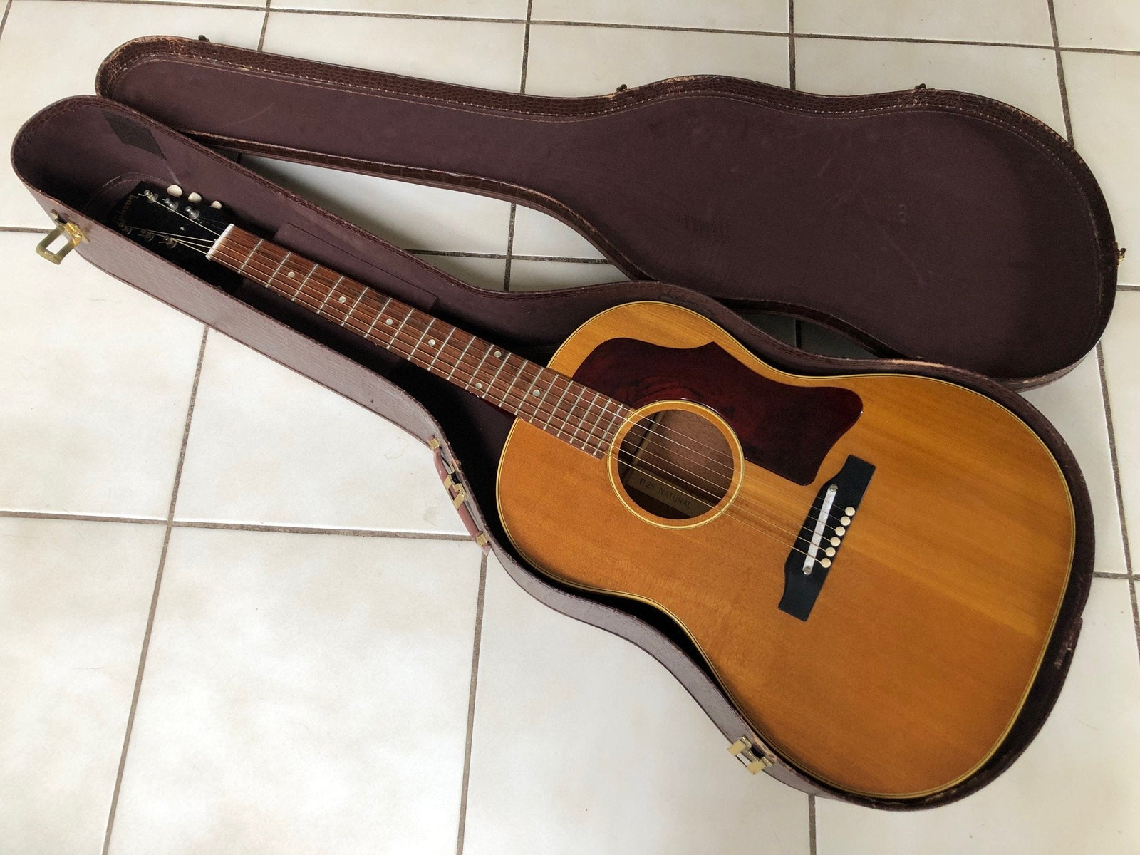 Vintage 1965 Gibson B-25 Acoustic Guitar and Case - Near Mint