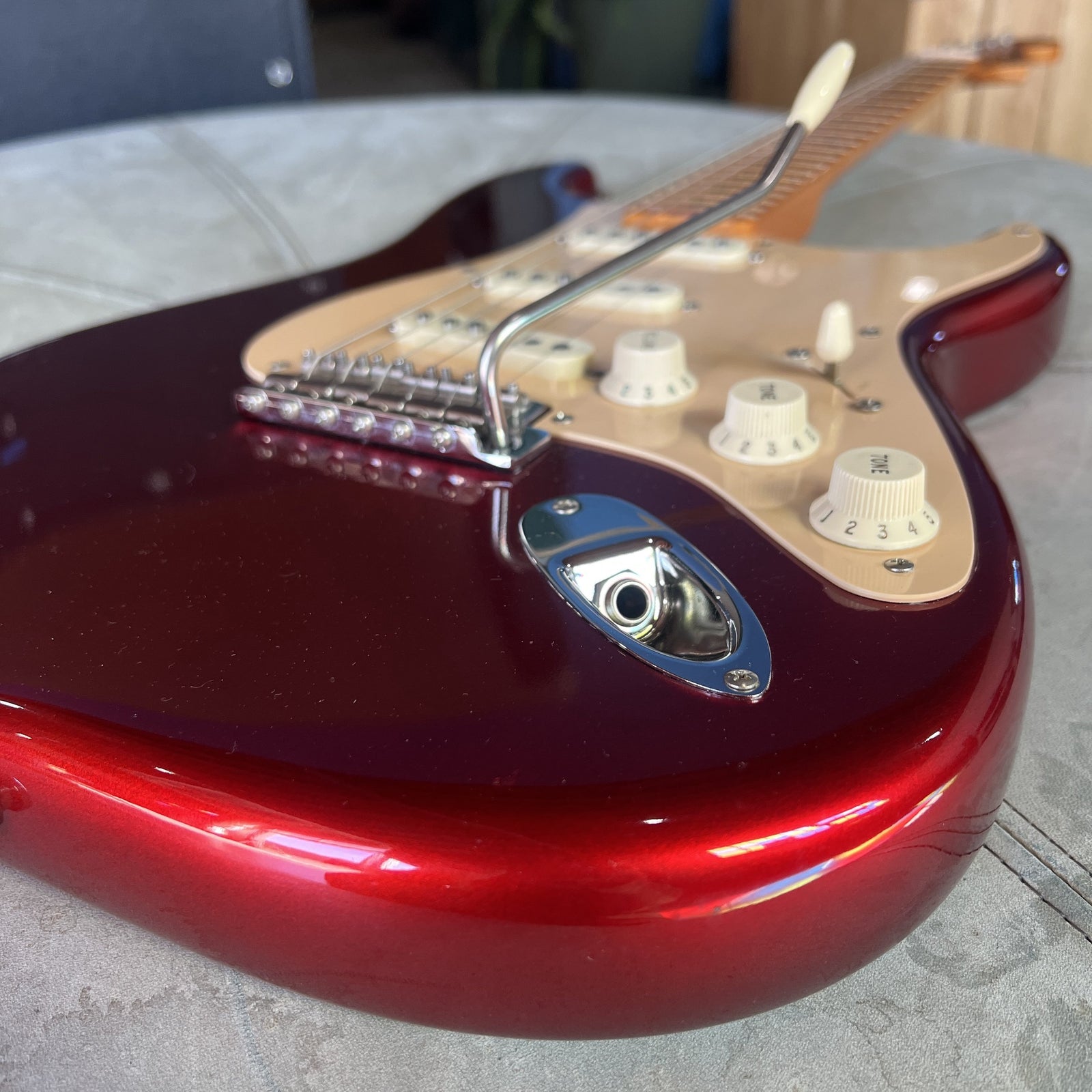 Fender Eric Johnson Signature Stratocaster – Candy Apple Red – Serial EJ02082
