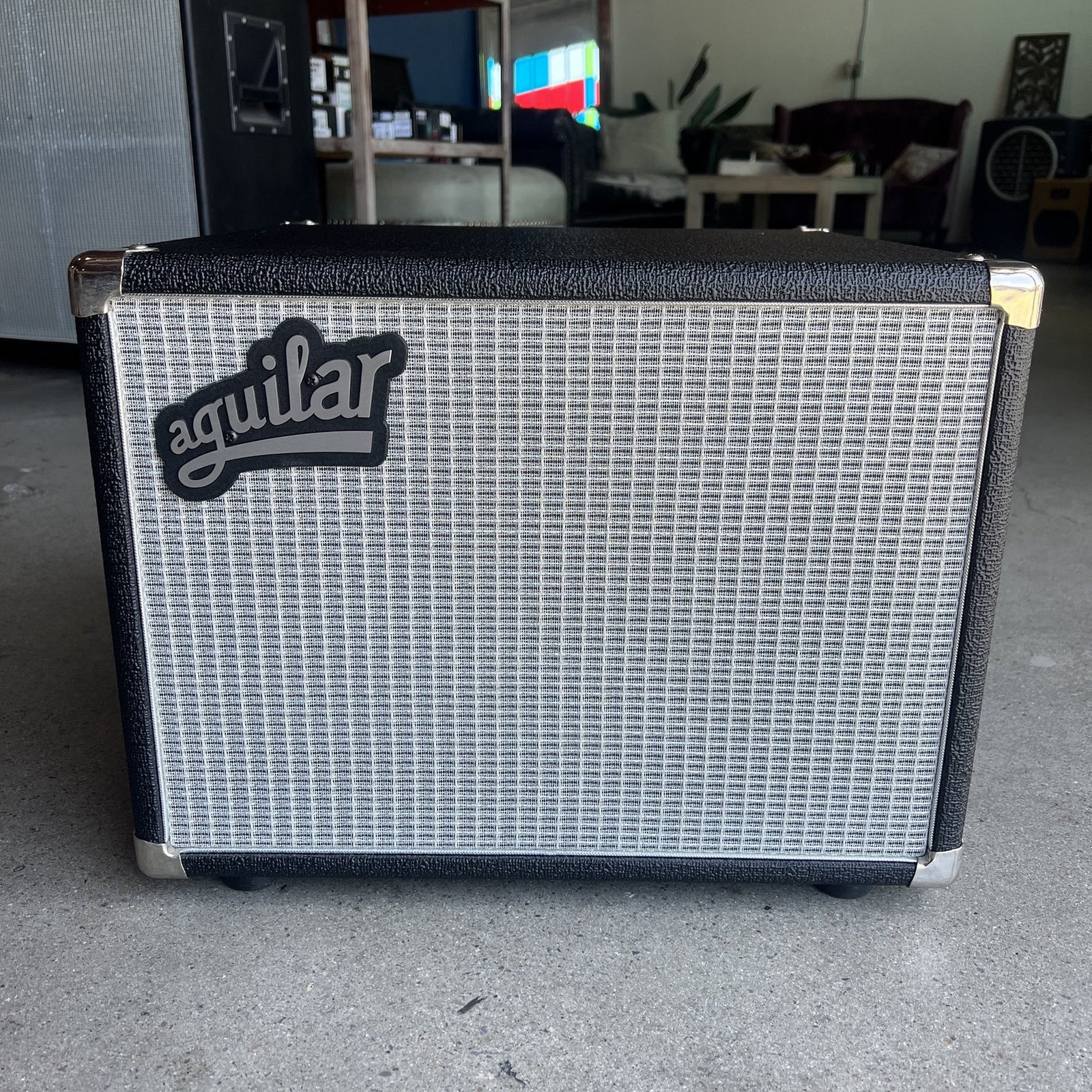 Aguilar DB 112 Bass Cabinet - 1x12" 300-Watt, 8-Ohm (Mint Condition)