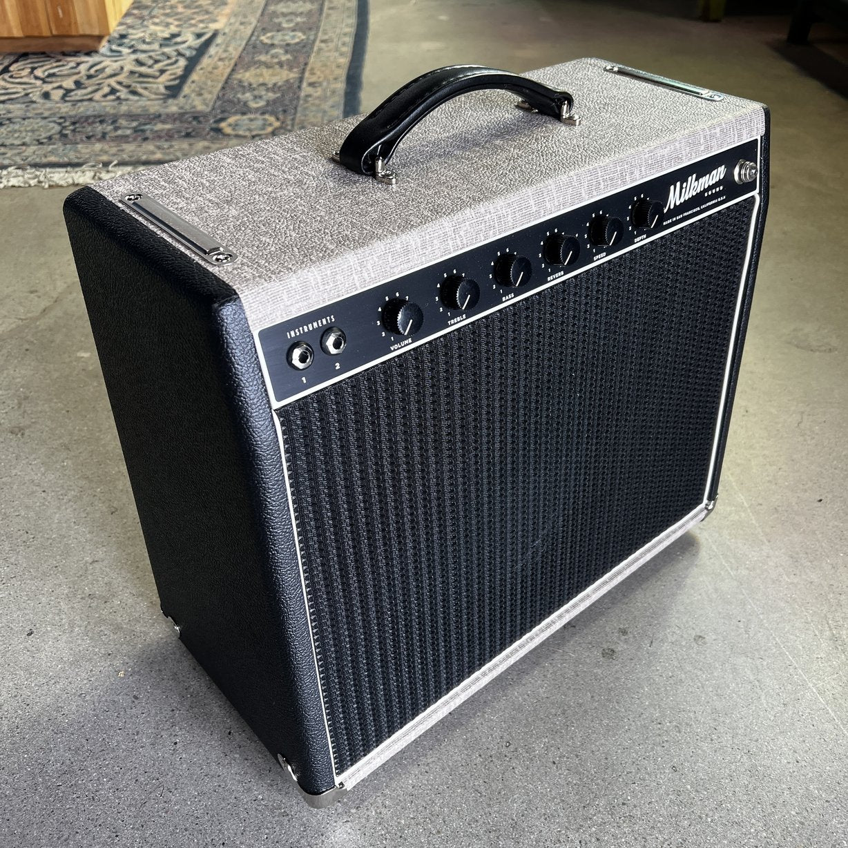 Milkman Sound 20W Creamer, Two Tone Black, Fane A60