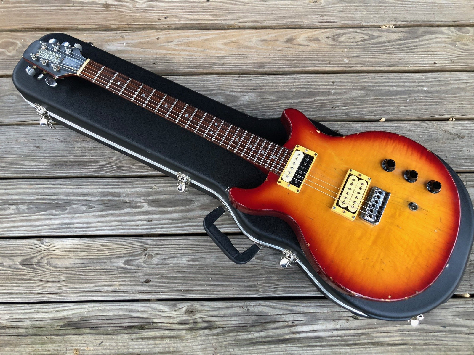 Vintage 1981 Hamer Special electric guitar sunburst