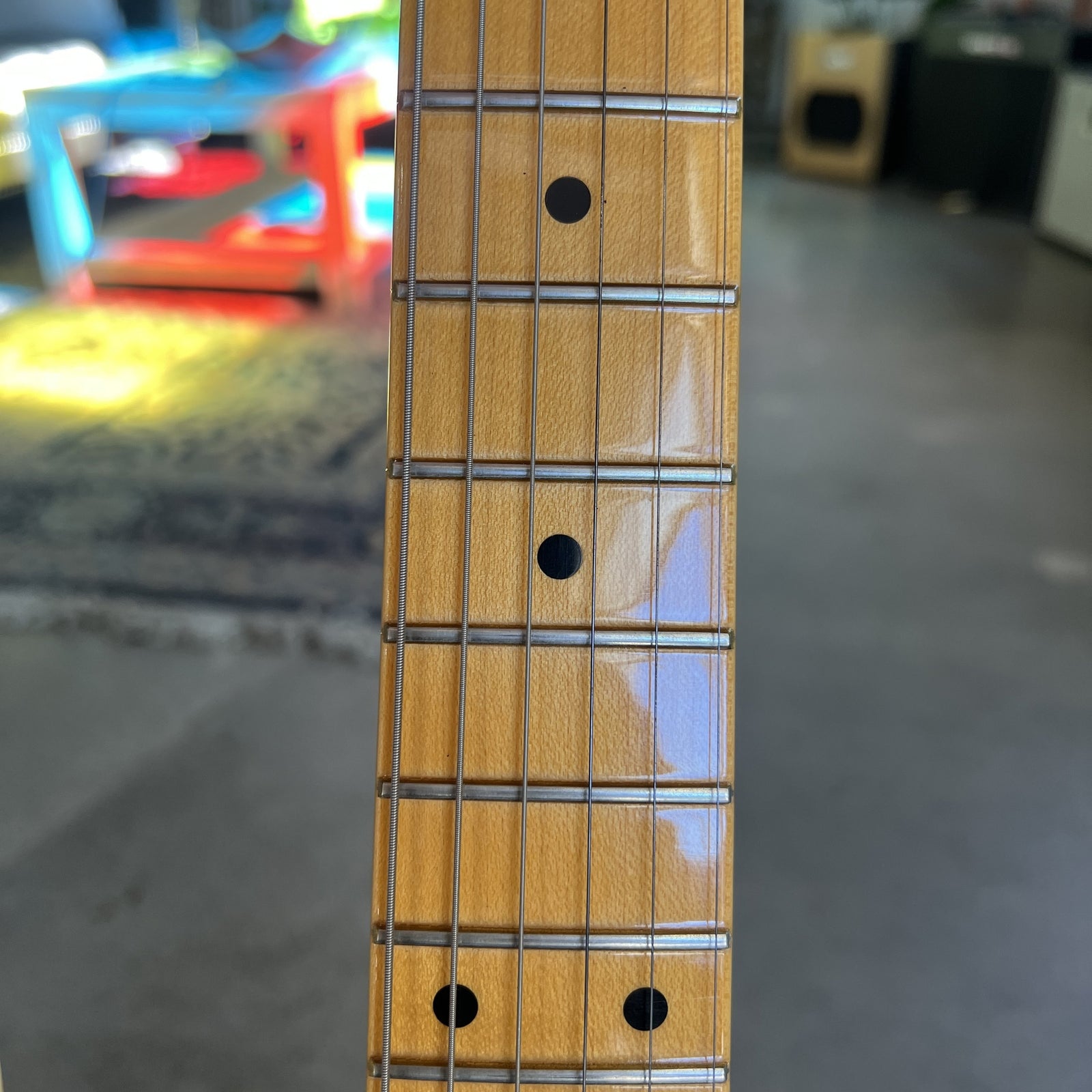 2018 Fender Eric Johnson Signature Stratocaster Thinline - Vintage White