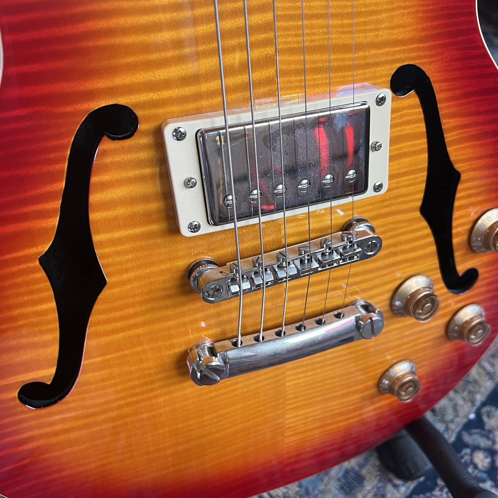 2016 Epiphone Les Paul Florentine PRO Semi-Hollow – Faded Cherry Burst