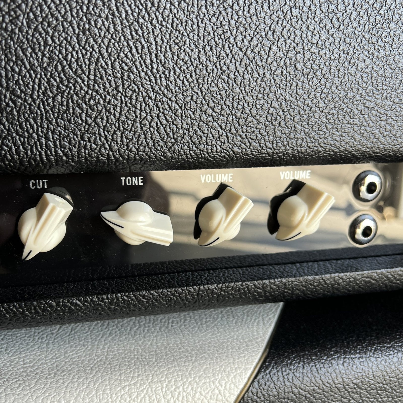 Divided by 13 JRT 9/15 Head - Black Bronco Tolex / Cream V