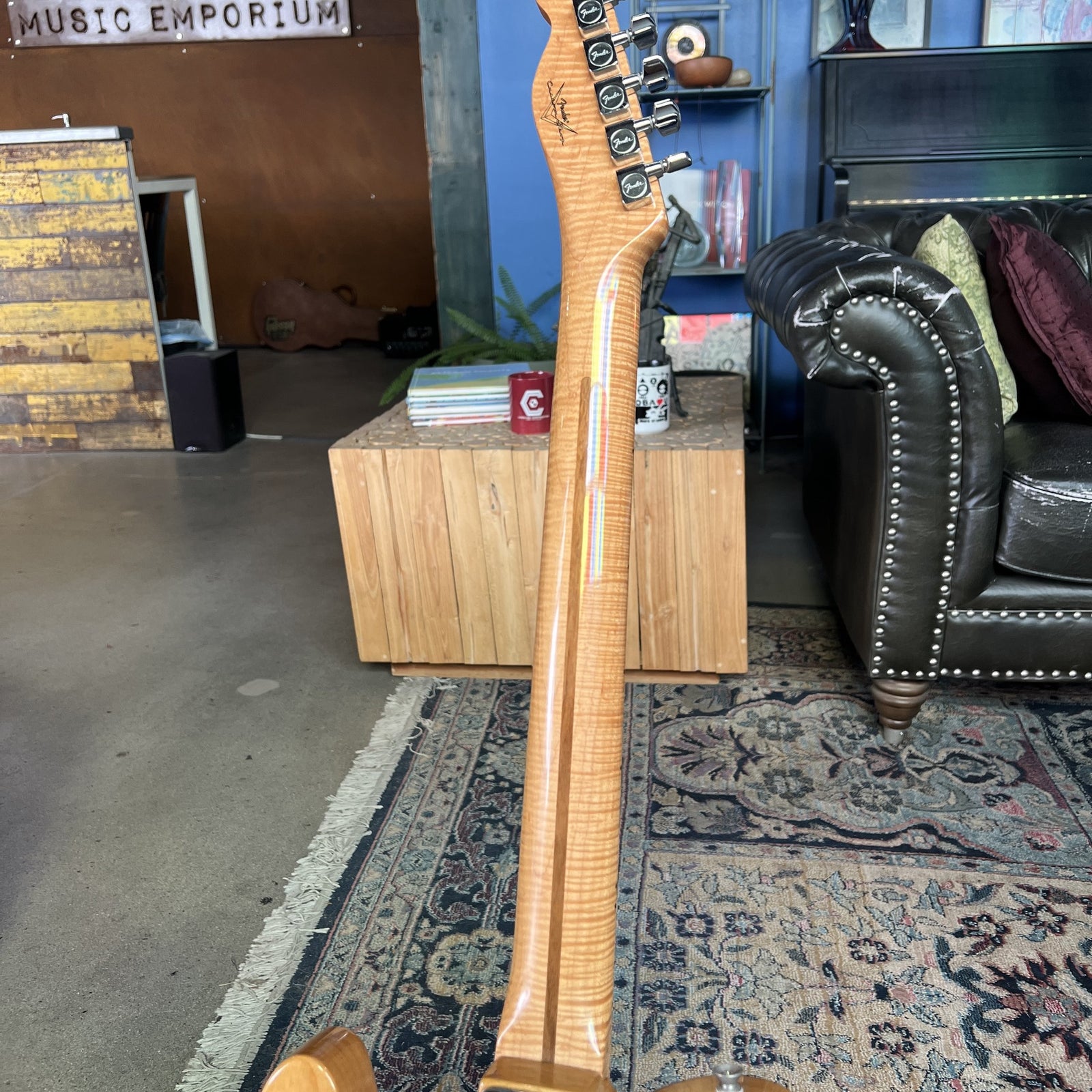 2006 Fender Custom Shop American Custom Telecaster – Natural with Figured Flame Maple Neck (7lbs 3.3oz)