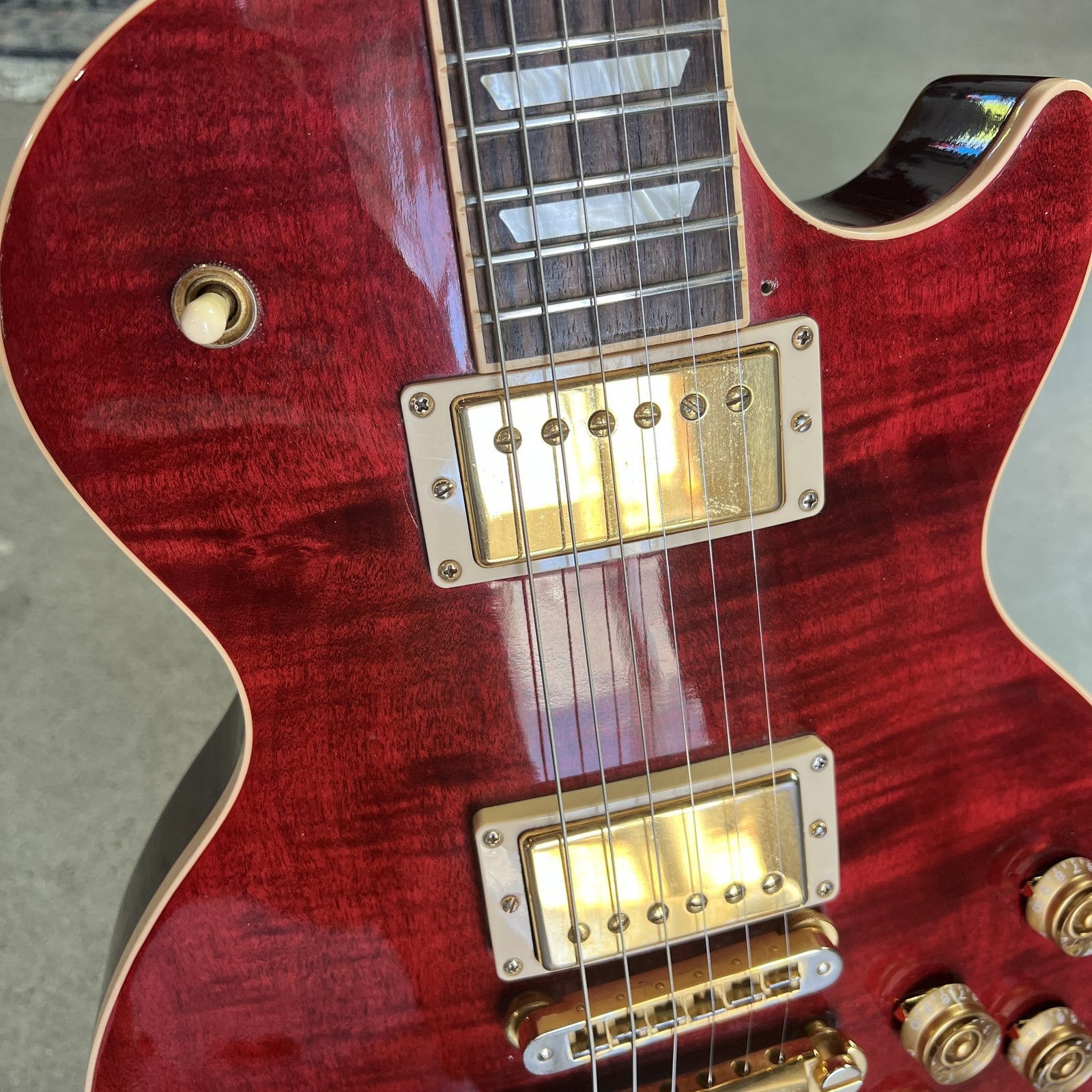 2006 Gibson Les Paul Standard Plus - Wine Red Flame Top
