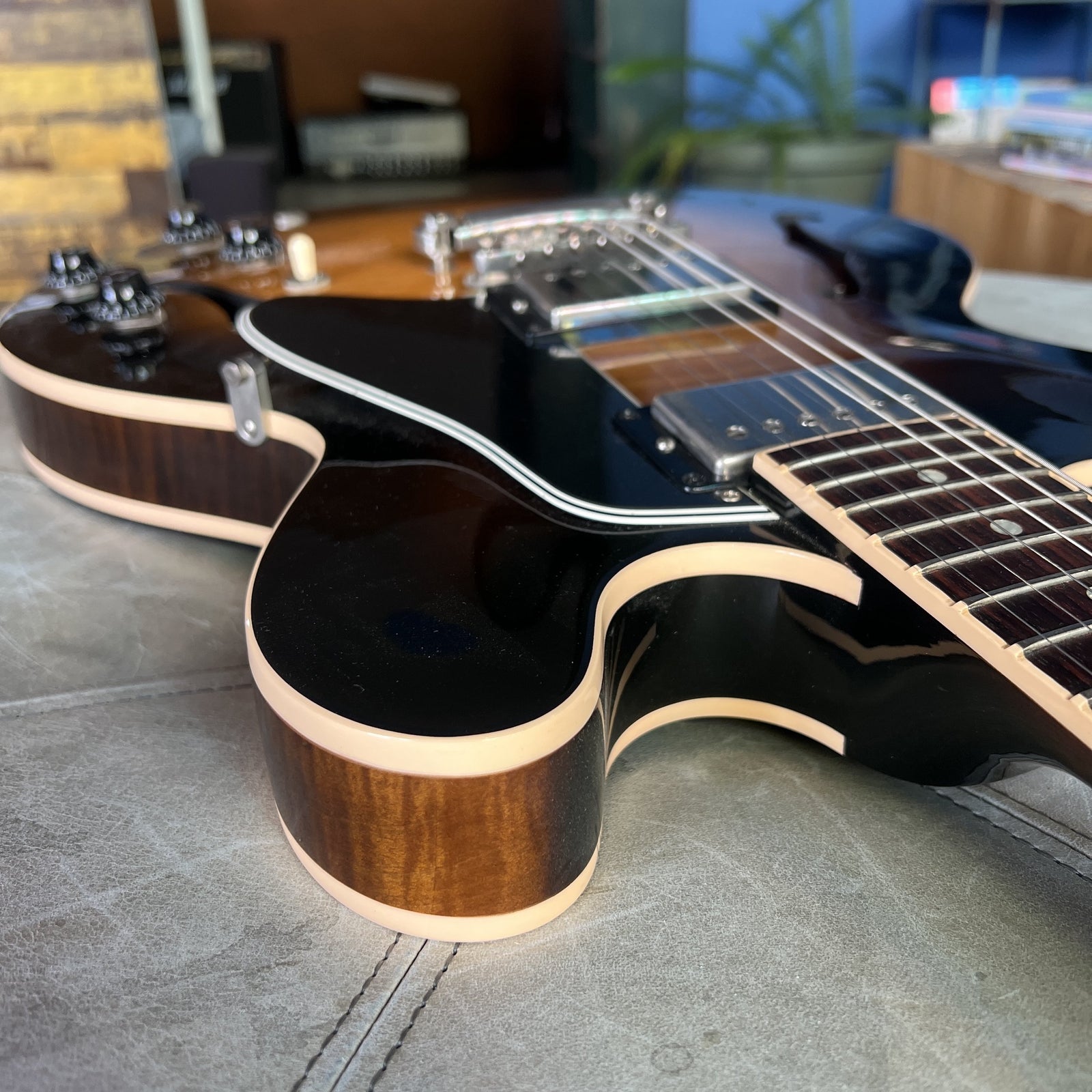 2005 Gibson ES-335 Dot Reissue – Figured Sunburst (Nashville Build)