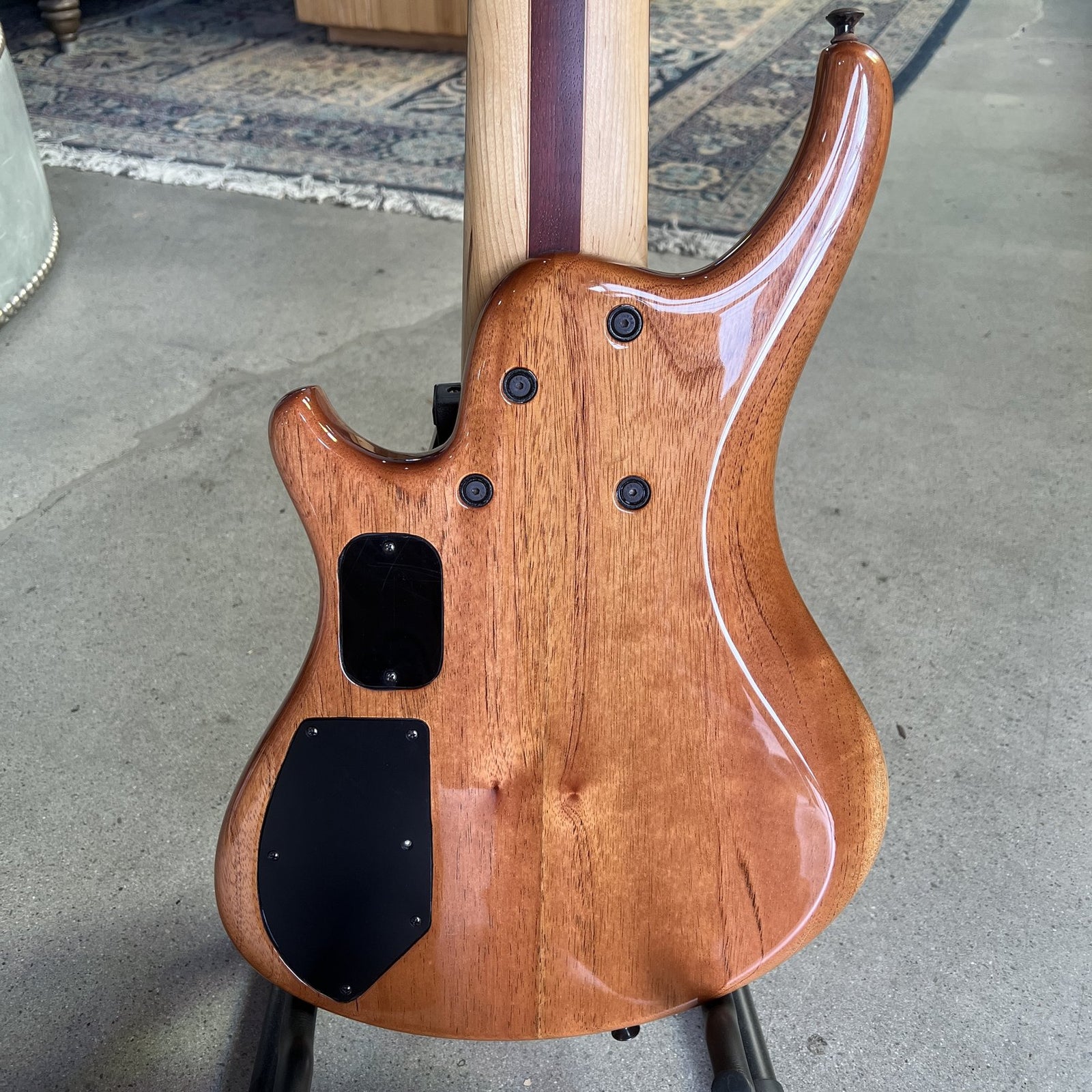 Keith B. Roscoe SKB-3006 Custom 6 String Bass Guitar