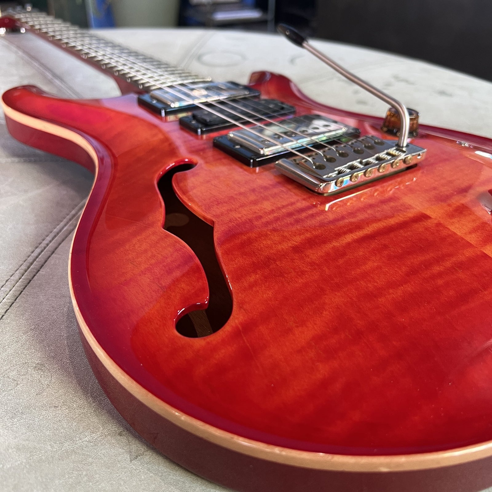PRS Special Semi-Hollow Limited Edition - 2019 - Blood Orange