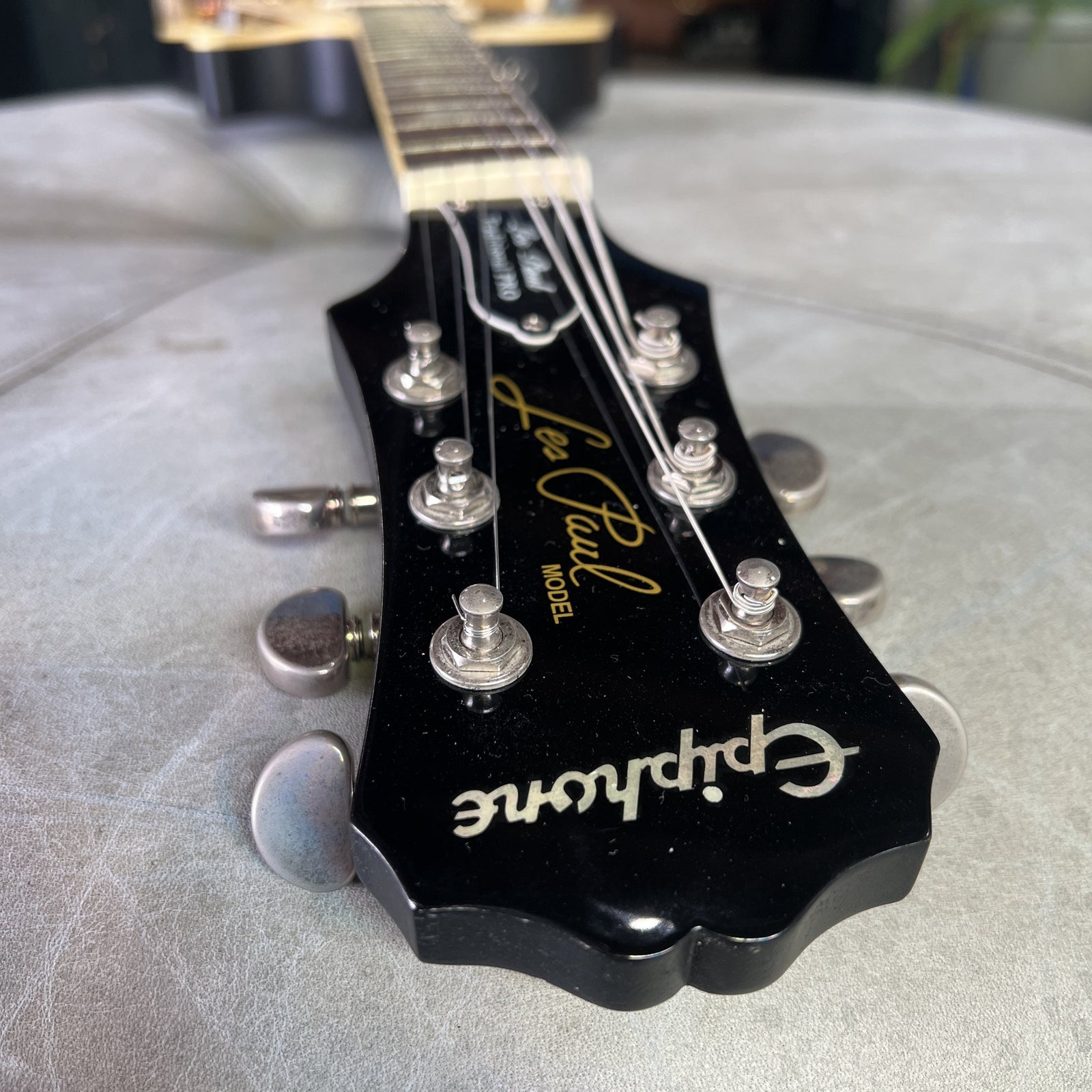 2014 Epiphone Les Paul Traditional Pro in Silverburst | Includes Hardshell Case