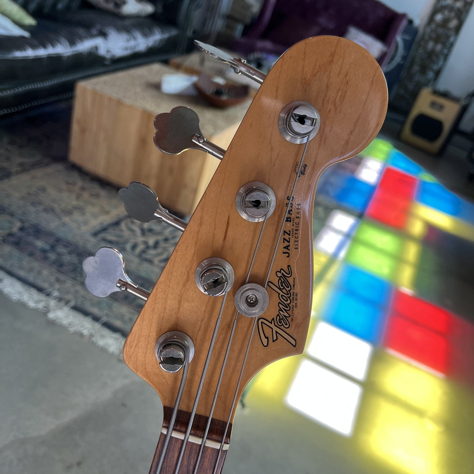 Jaco Pastorius Jazz Bass, Fretless, Pau Ferro Fingerboard, 3-Color Sunburst