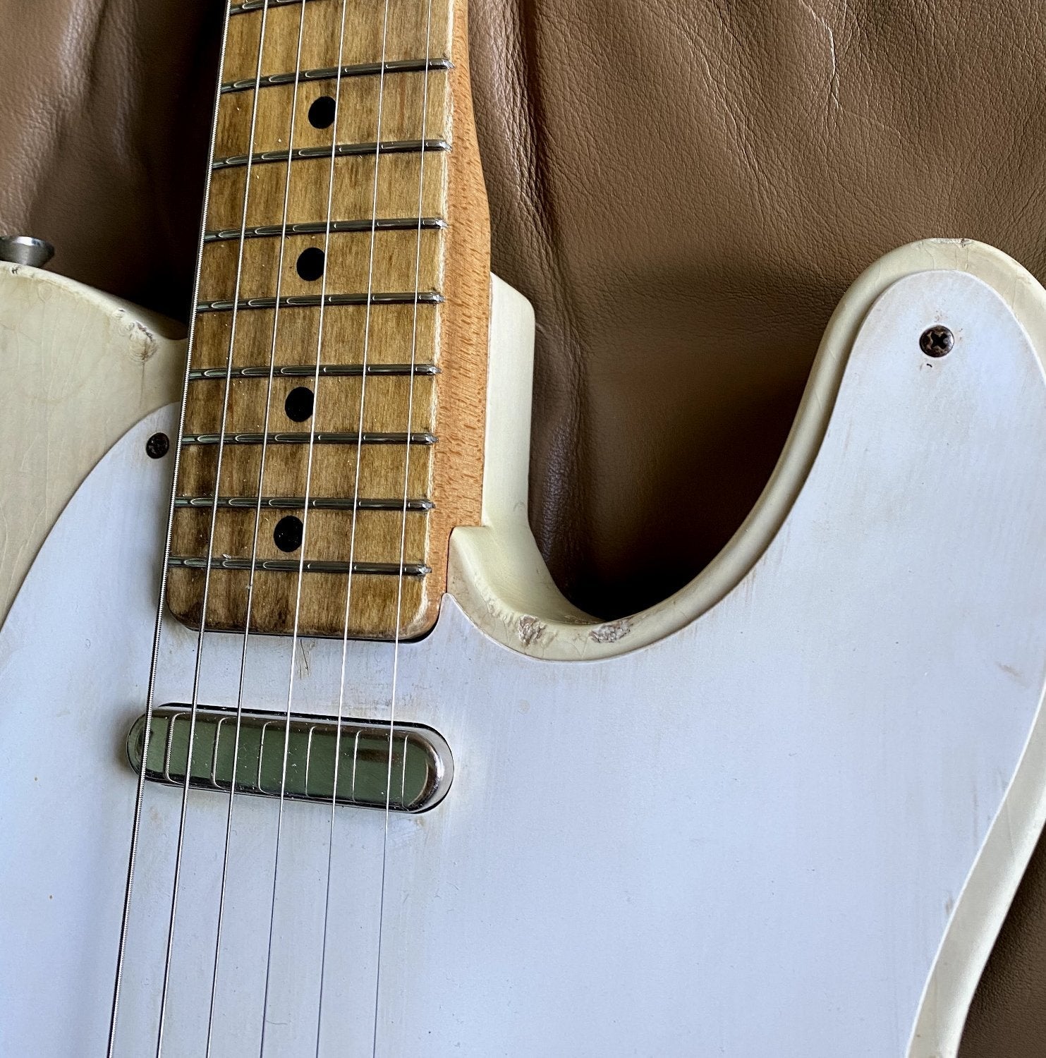 Revelator Guitars - '57 RetroSonic T-Style - White Guard - White Blonde