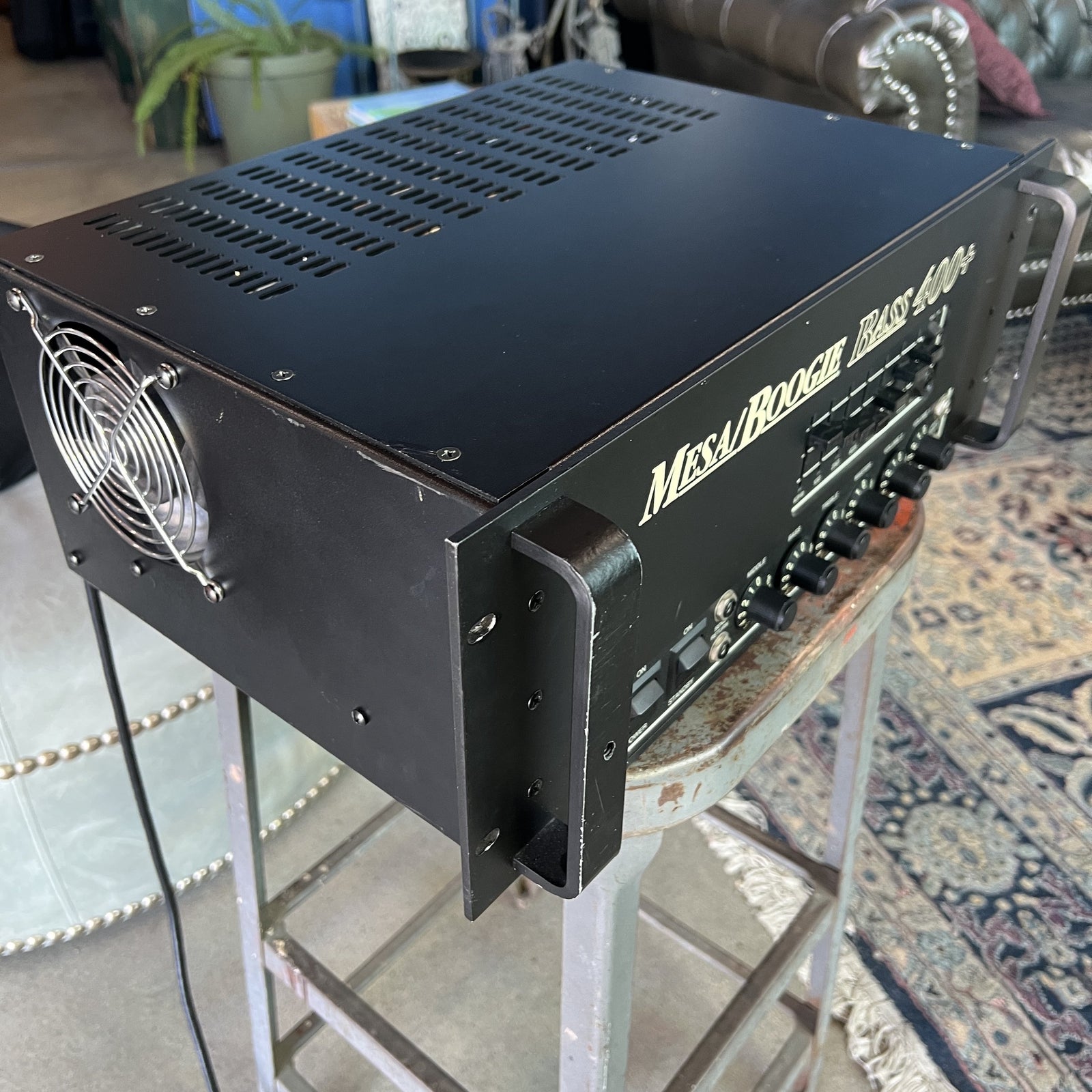 Mesa/Boogie Bass 400+ Rackmount Tube Bass Amplifier (Excellent Condition)
