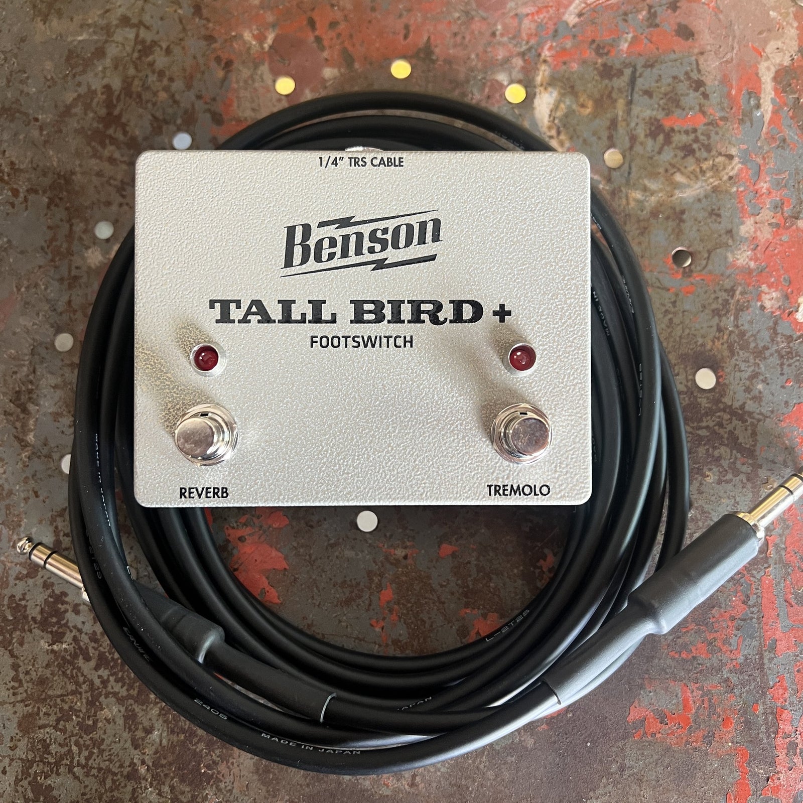 Included dual LED TRS footswitch for Benson Tall Bird Plus