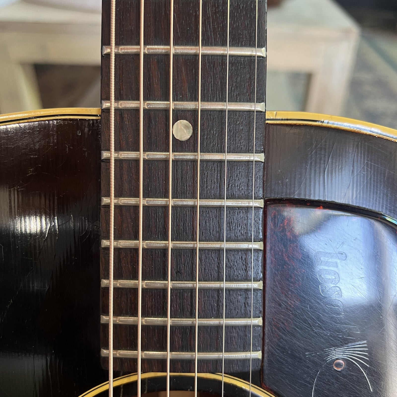 Vintage 1968 Gibson B-25 Acoustic Guitar – Sunburst (Original Case)