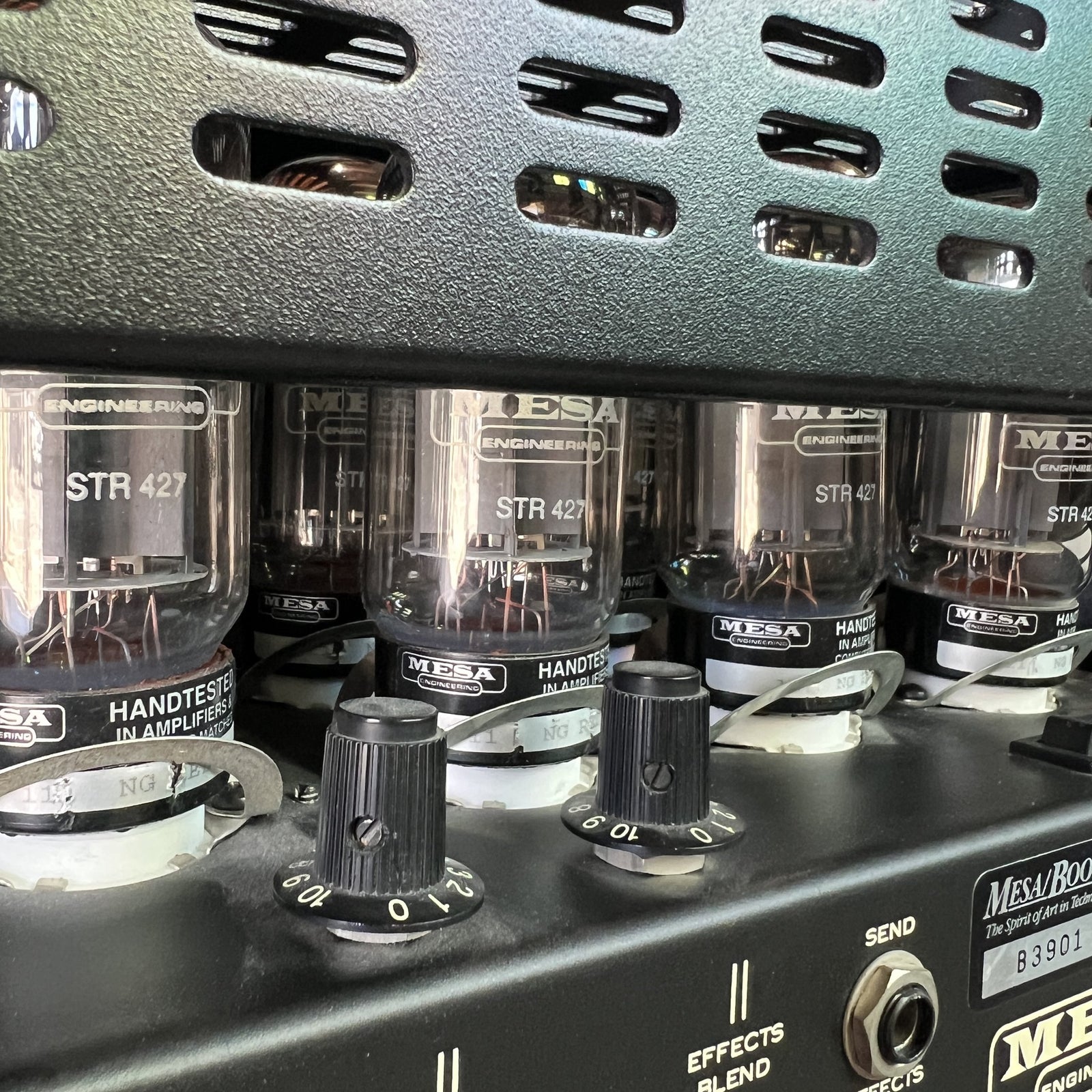 Mesa/Boogie Bass 400+ Rackmount Tube Bass Amplifier (Excellent Condition)