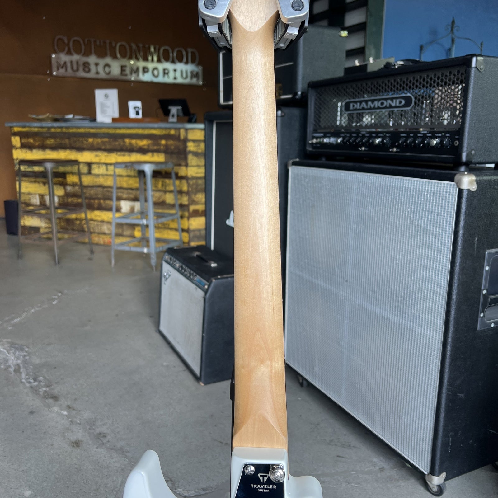 Traveler Guitar Travelcaster HH Deluxe - Olympic White