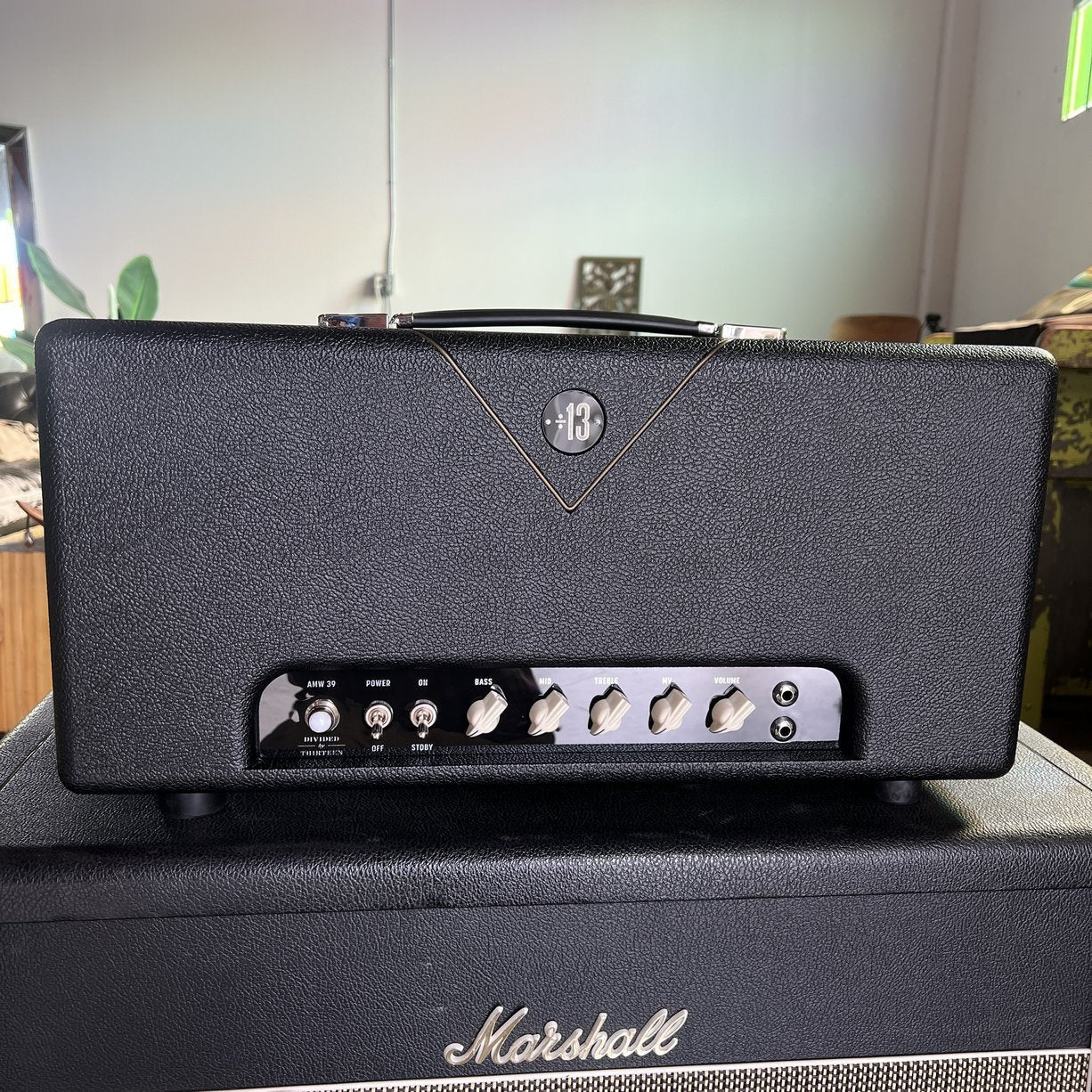 Divided by 13 AMW 39 Head - Black Bronco Tolex / Black V