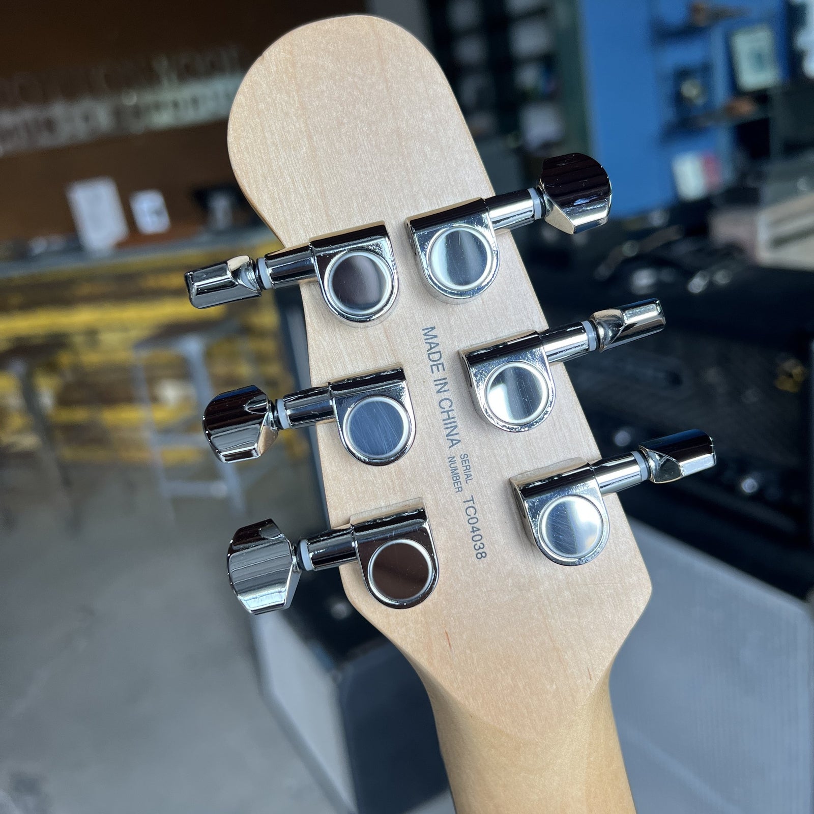 Traveler Guitar Travelcaster HH Deluxe - Olympic White