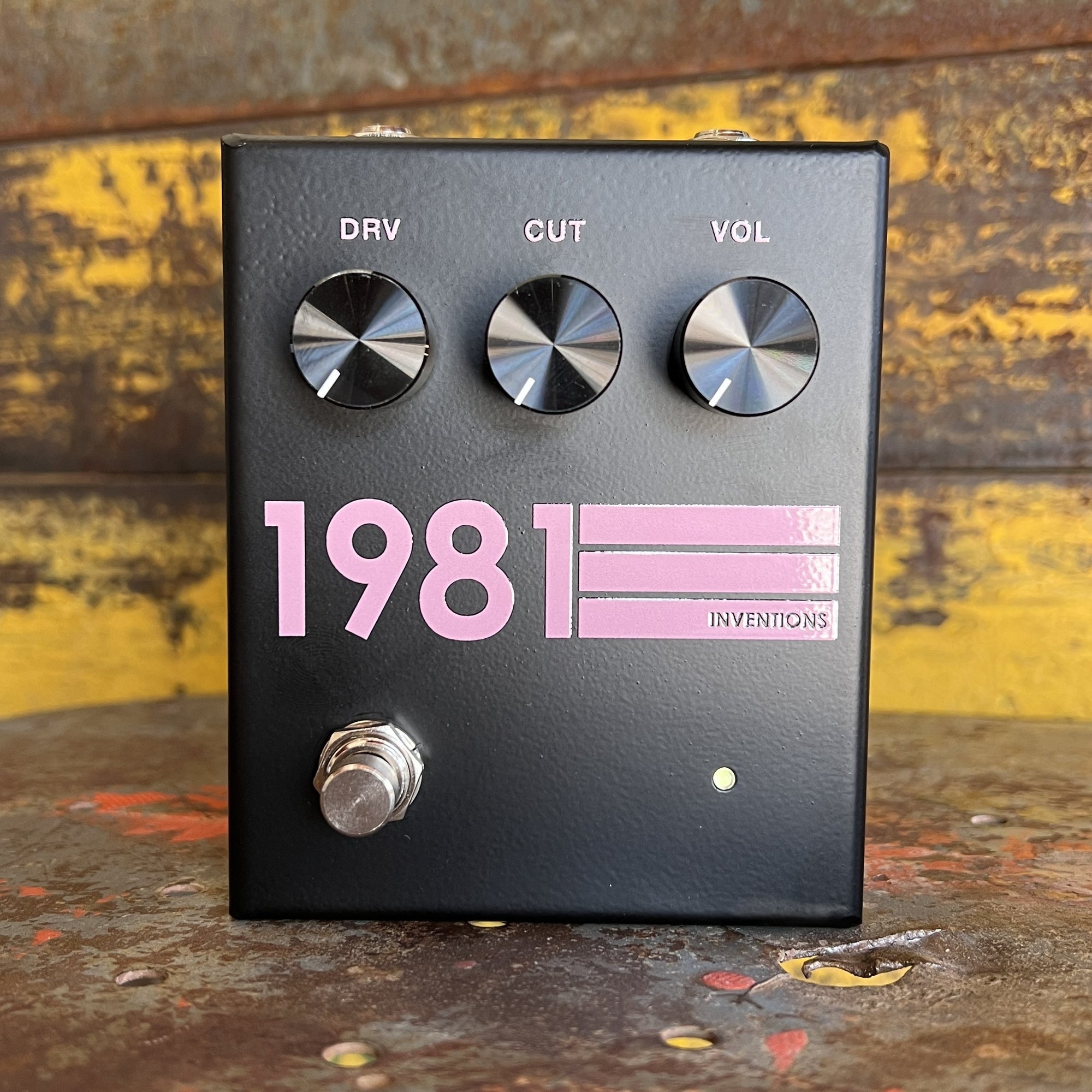 1981 Inventions DRV Black / Pink