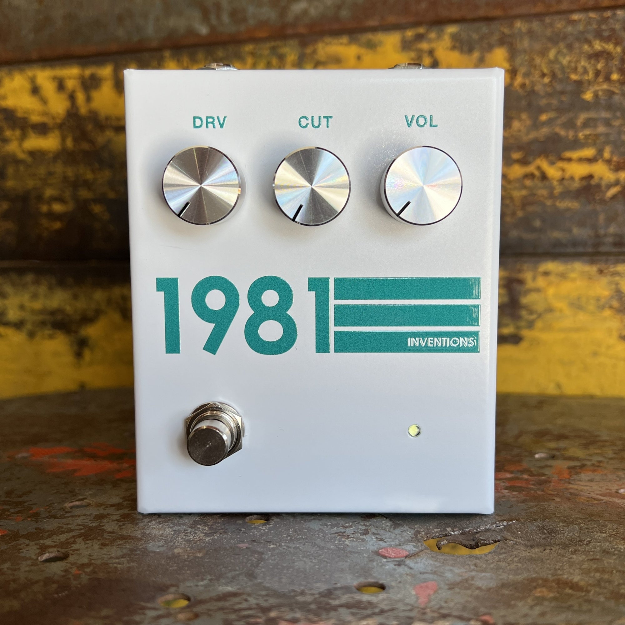 1981 Inventions DRV White / Teal