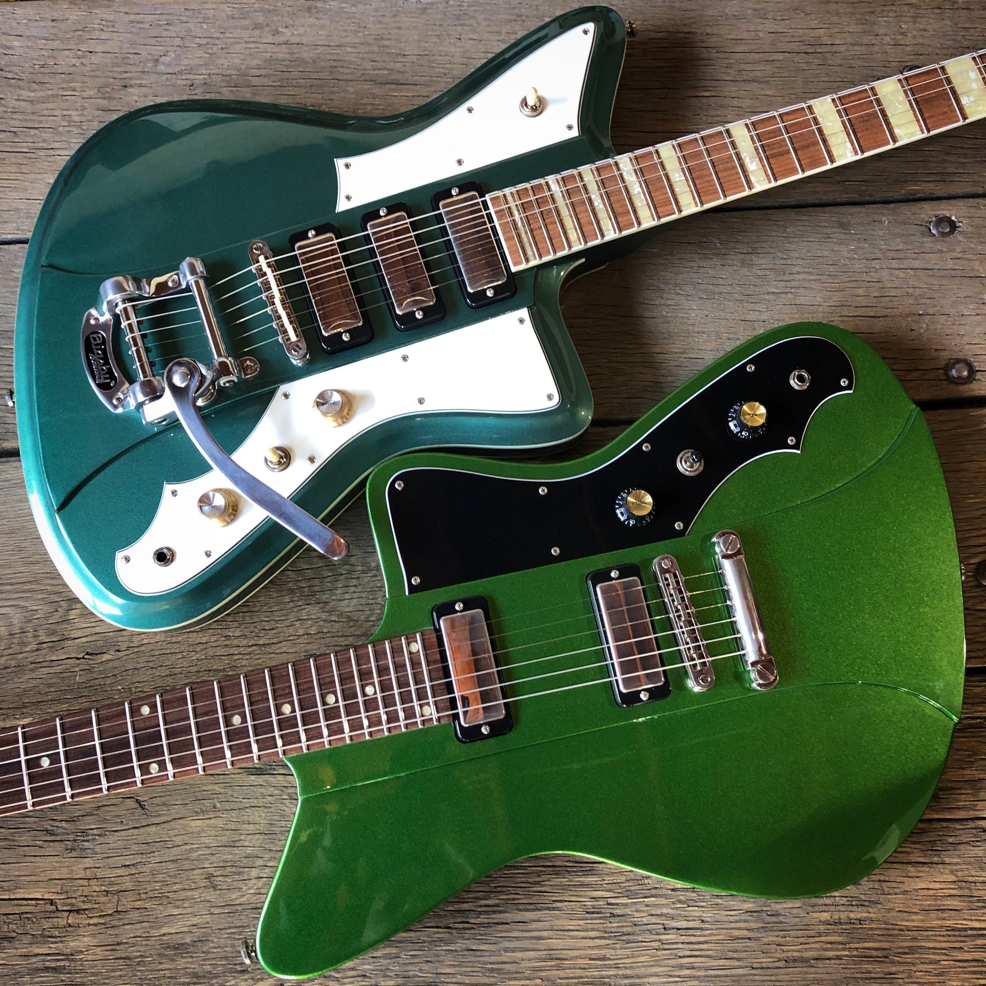 Rivolta Guitars Combinata II - Mantis  Green