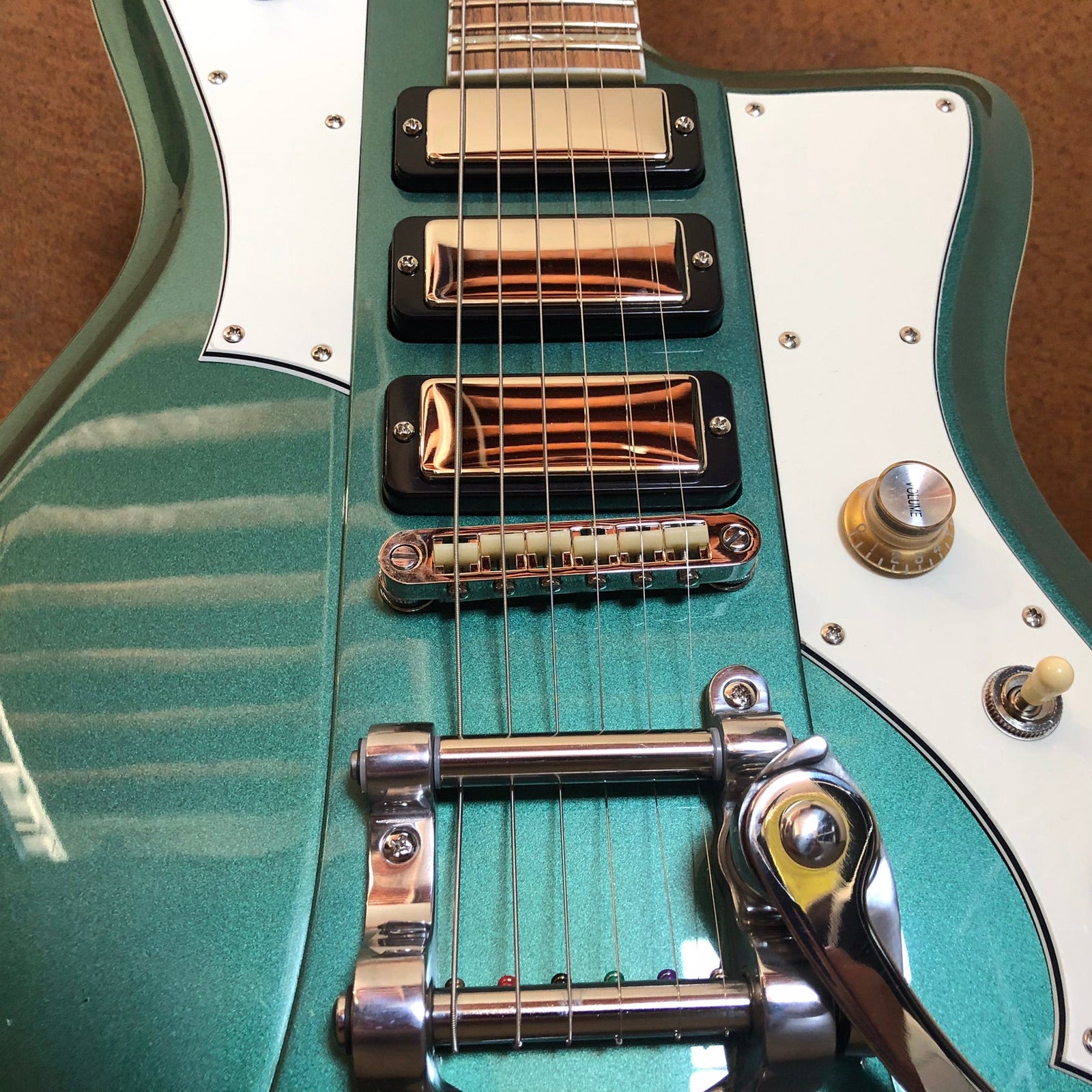 Rivolta Guitars Mondata XVIII - Laguna Blue
