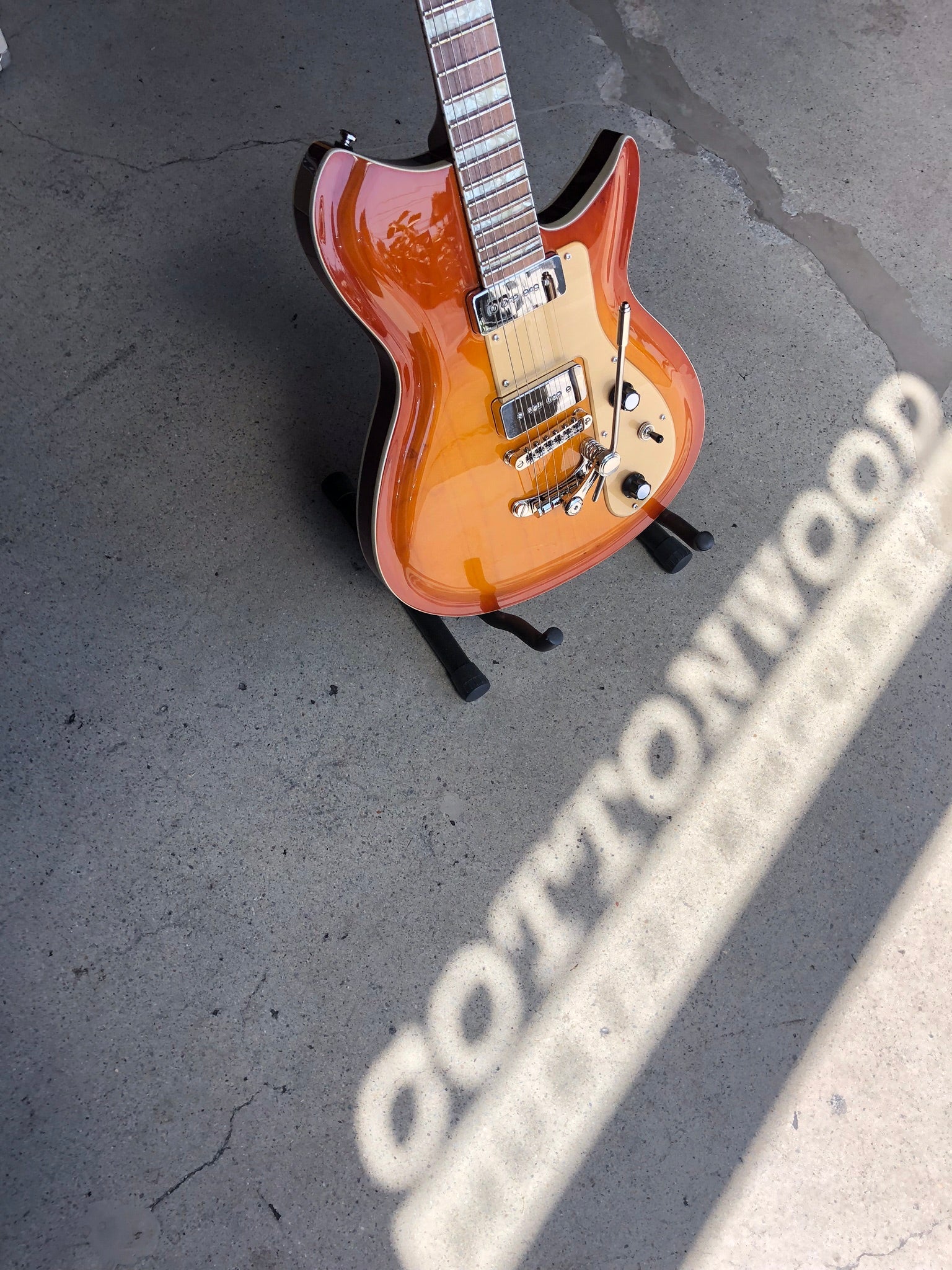 Rivolta Guitars Combinata XVII - Autunno Burst