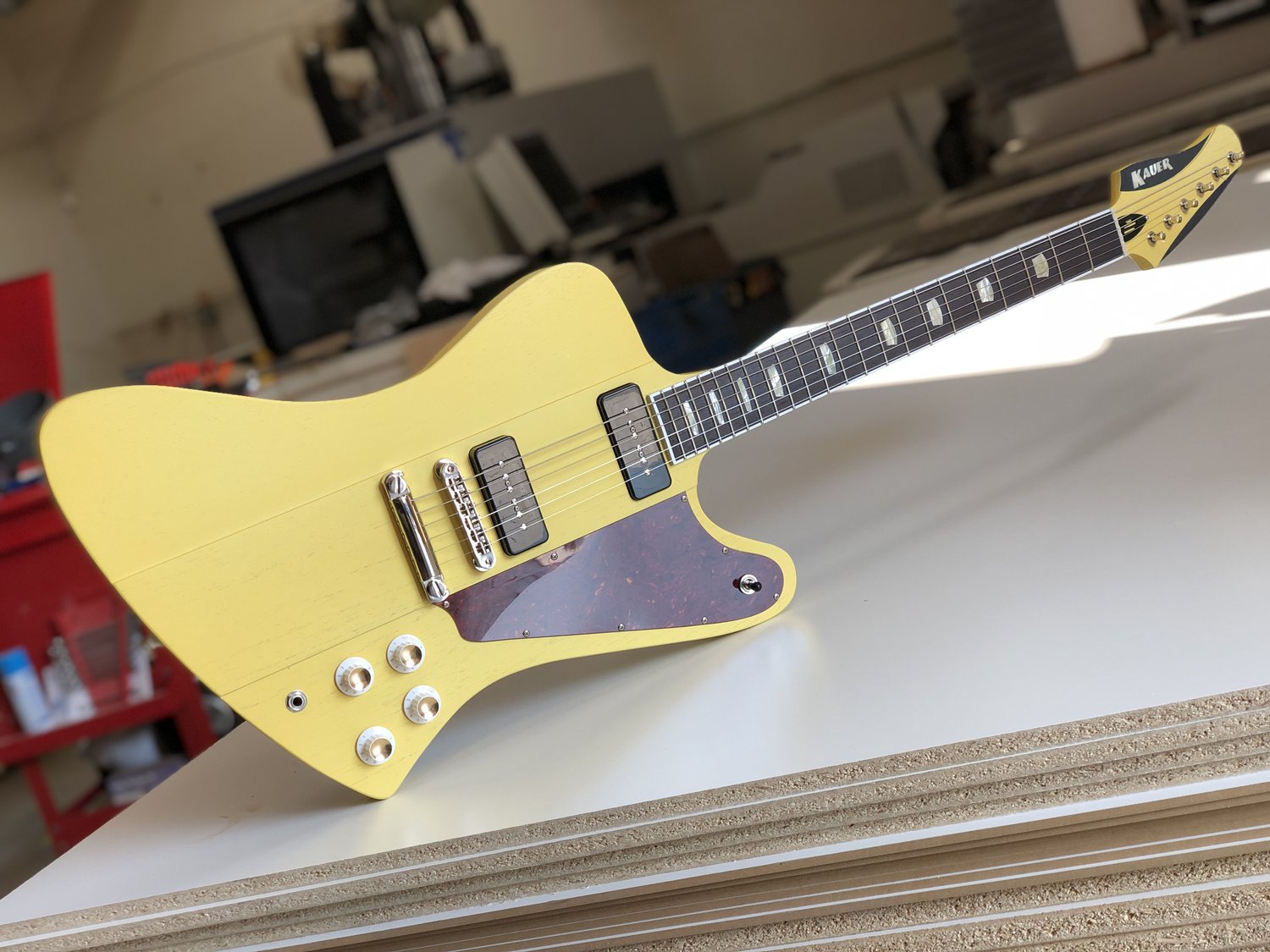 Kauer Guitars Banshee Express - TV Yellow - #301