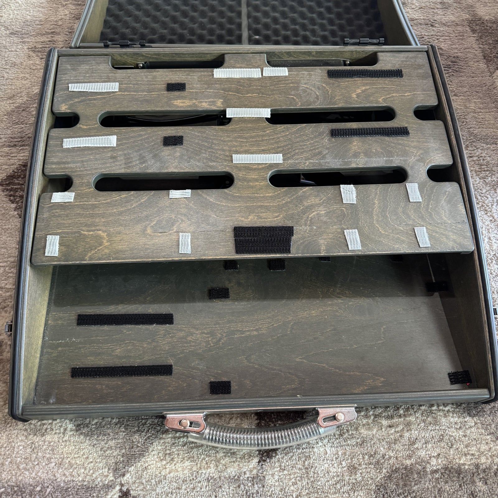 Used Schmidt Array SA550XDM Pedalboard w/ Lid & 2 Connector Boxes – Excellent Condition