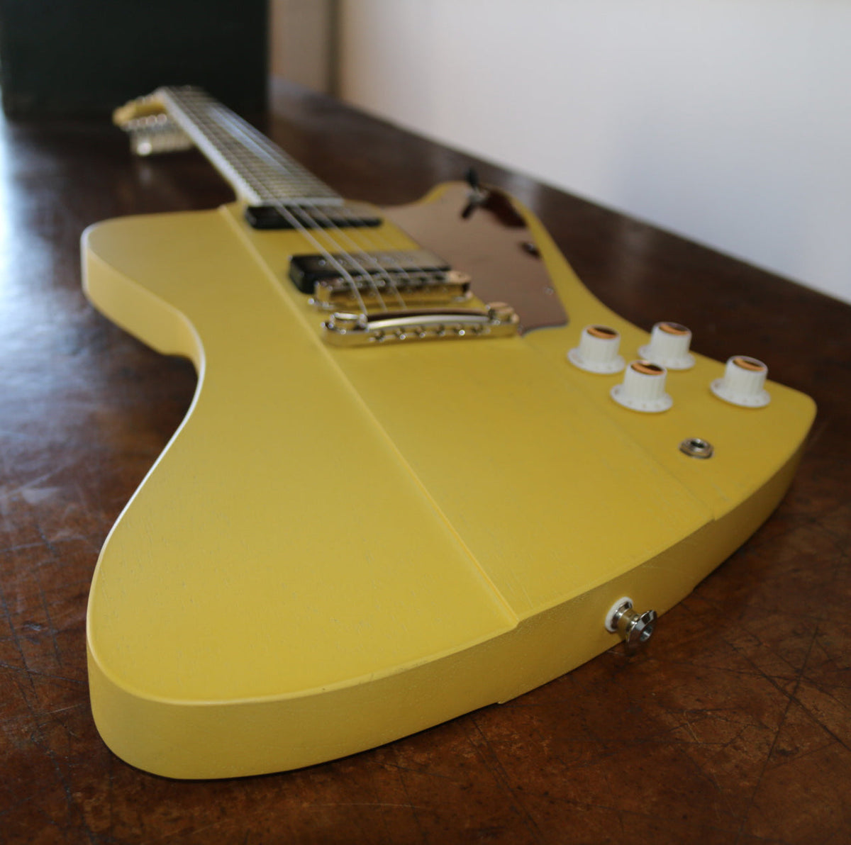 Kauer Guitars Banshee Express - TV Yellow - #301