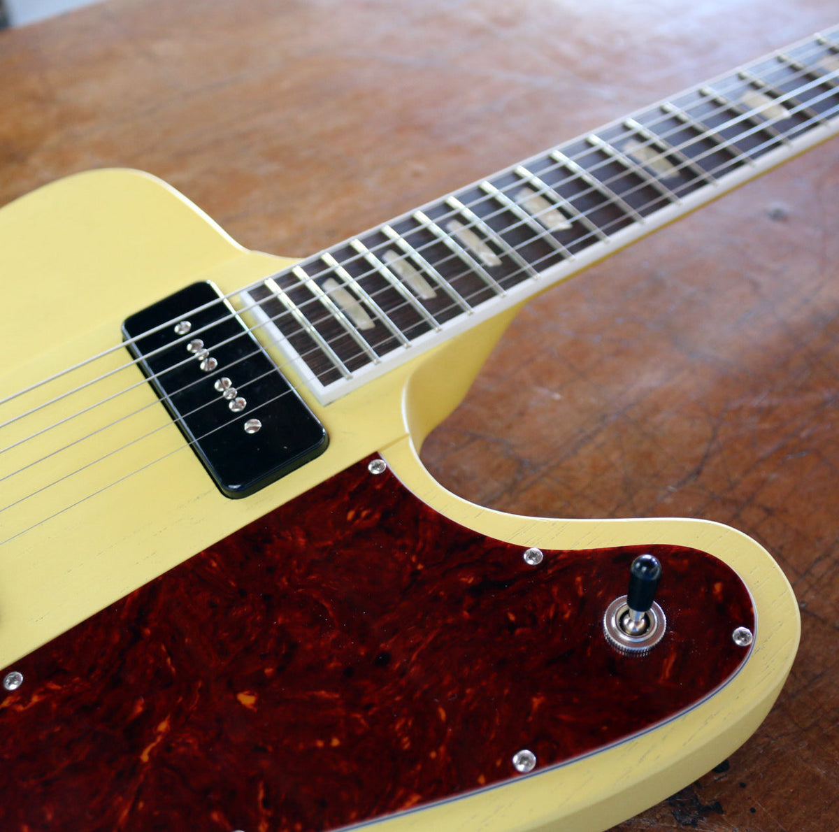 Kauer Guitars Banshee Express - TV Yellow - #301