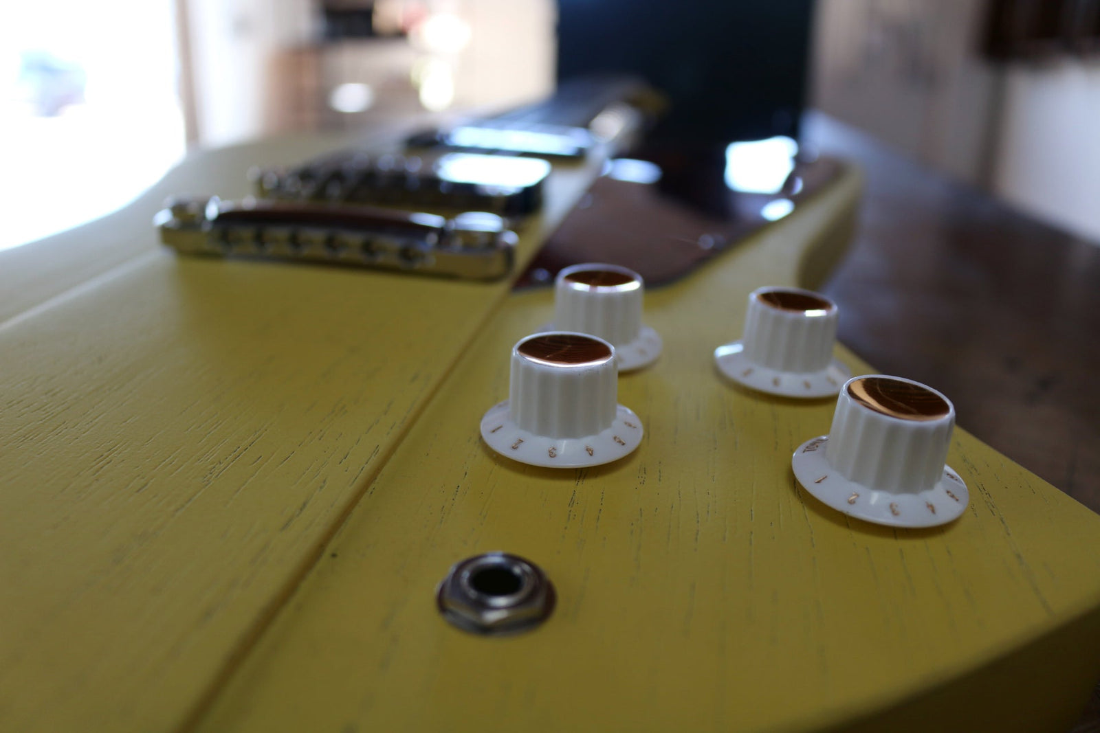 Kauer Guitars Banshee Express - TV Yellow - #301